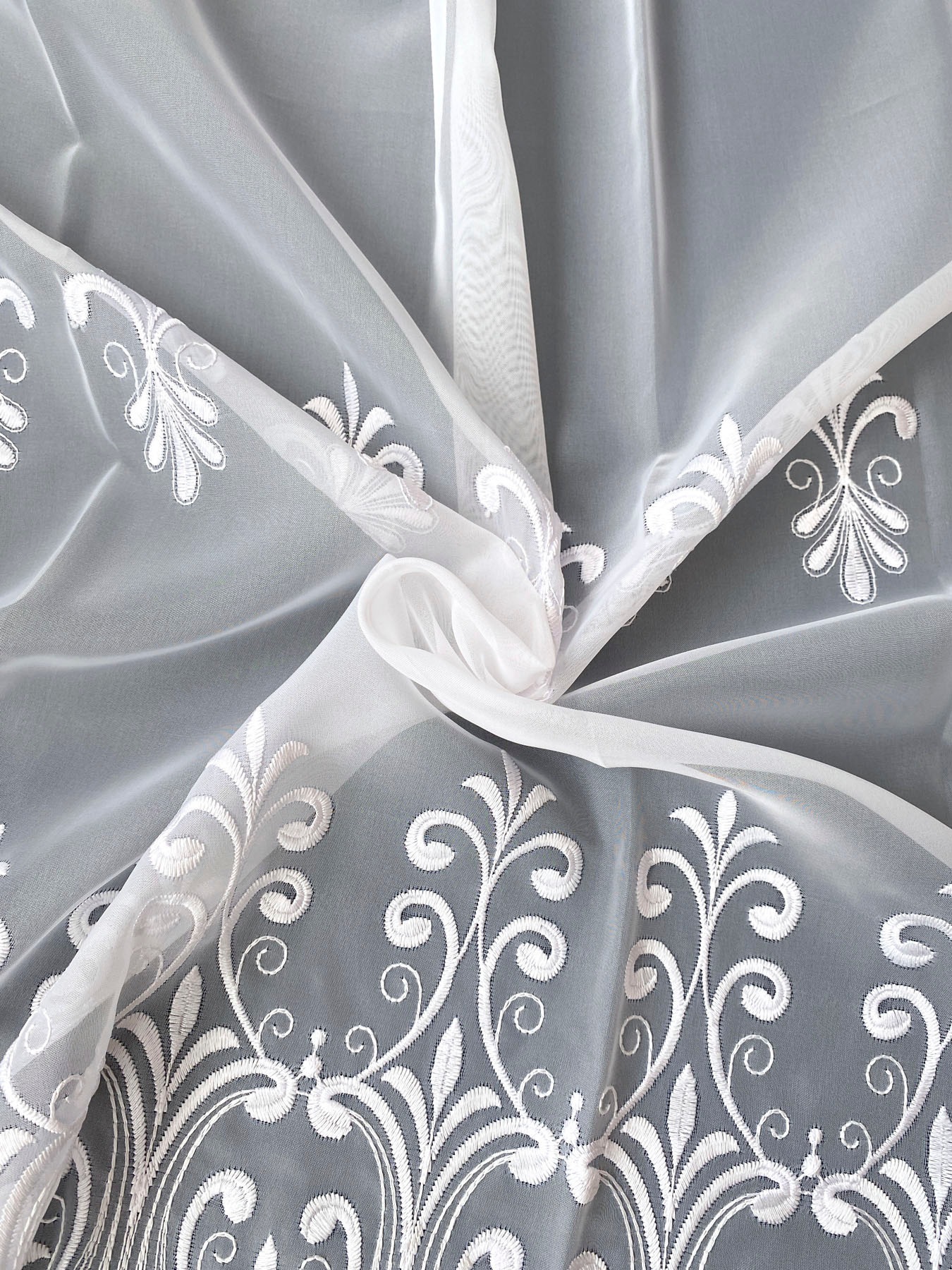 Thumbnail - Weckbrodt Gardine "Heidelberg" Kräuselband 1 Stk. tlg. echte Stickerei, Voile, transparent, mit 1 oder 2 Bordüren, Store