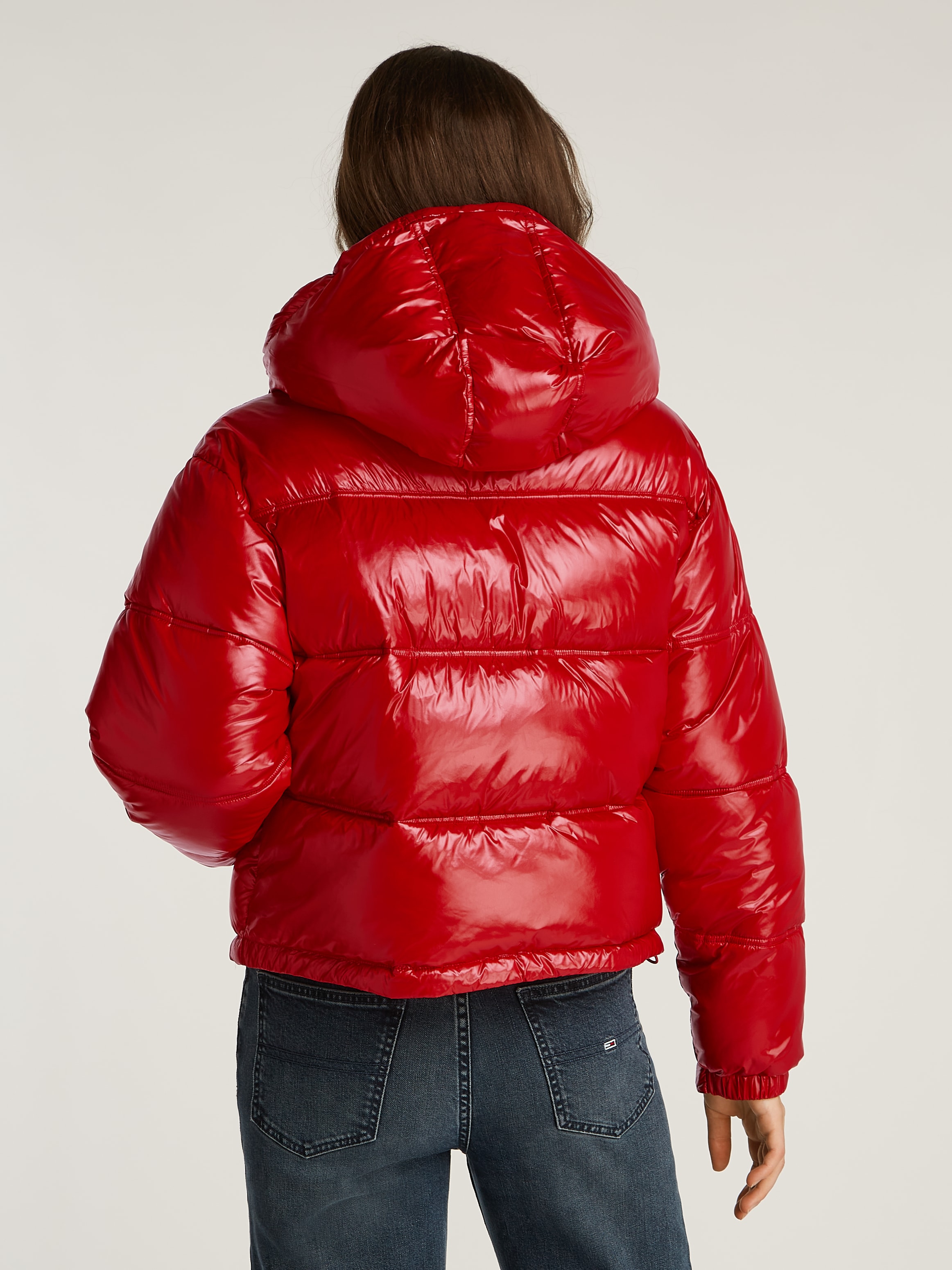 Tommy Jeans Steppjacke, mit Kapuze, in glänzender Optik