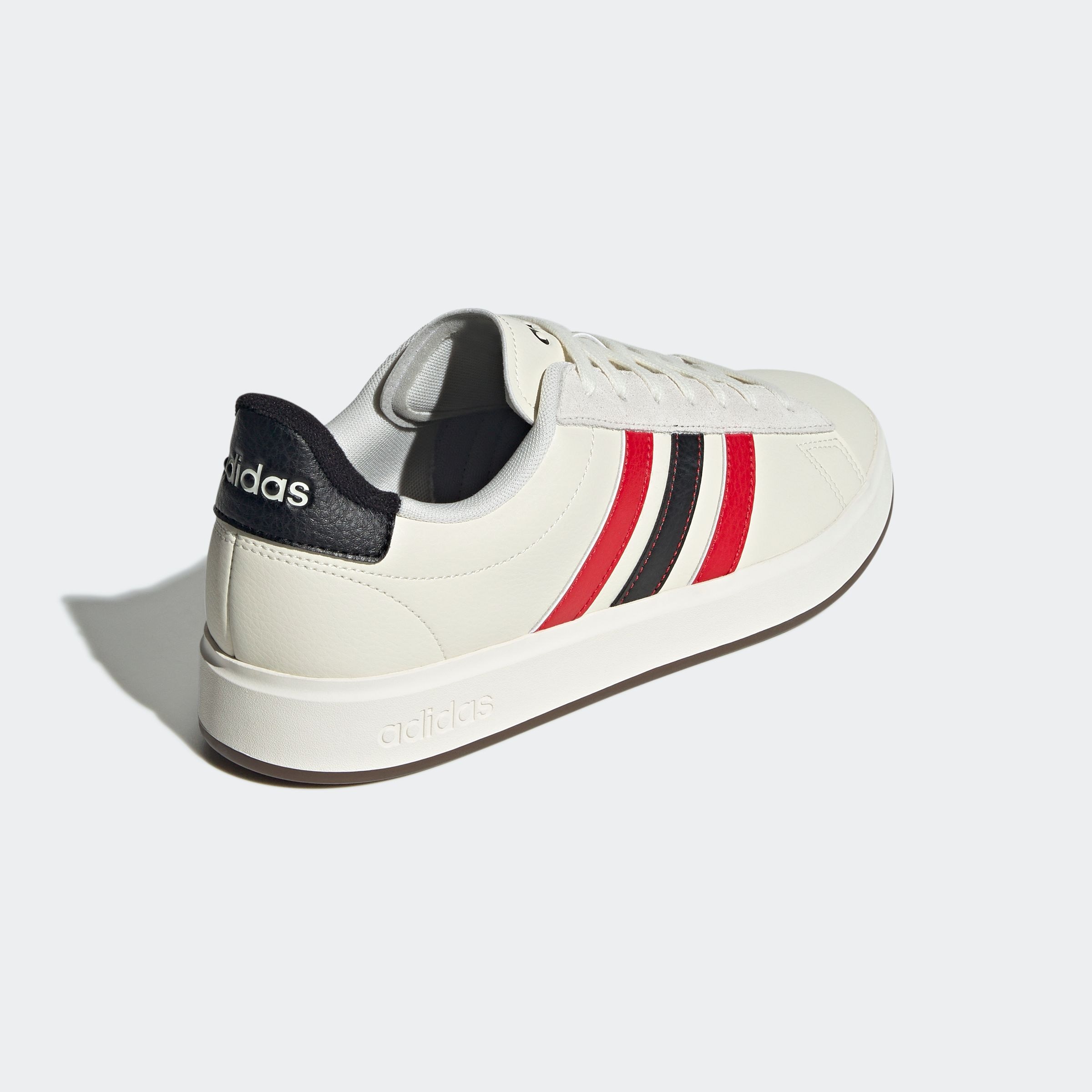 adidas Sportswear Sneaker »GRAND COURT 2.0«, Design auf den Spuren des adidas Superstar