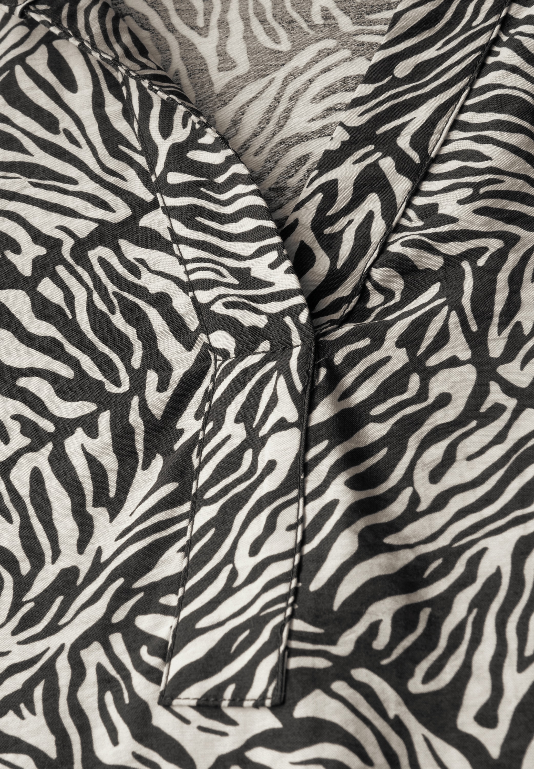 STREET ONE Shirtkleid, mit seitlichen Einschubtaschen
