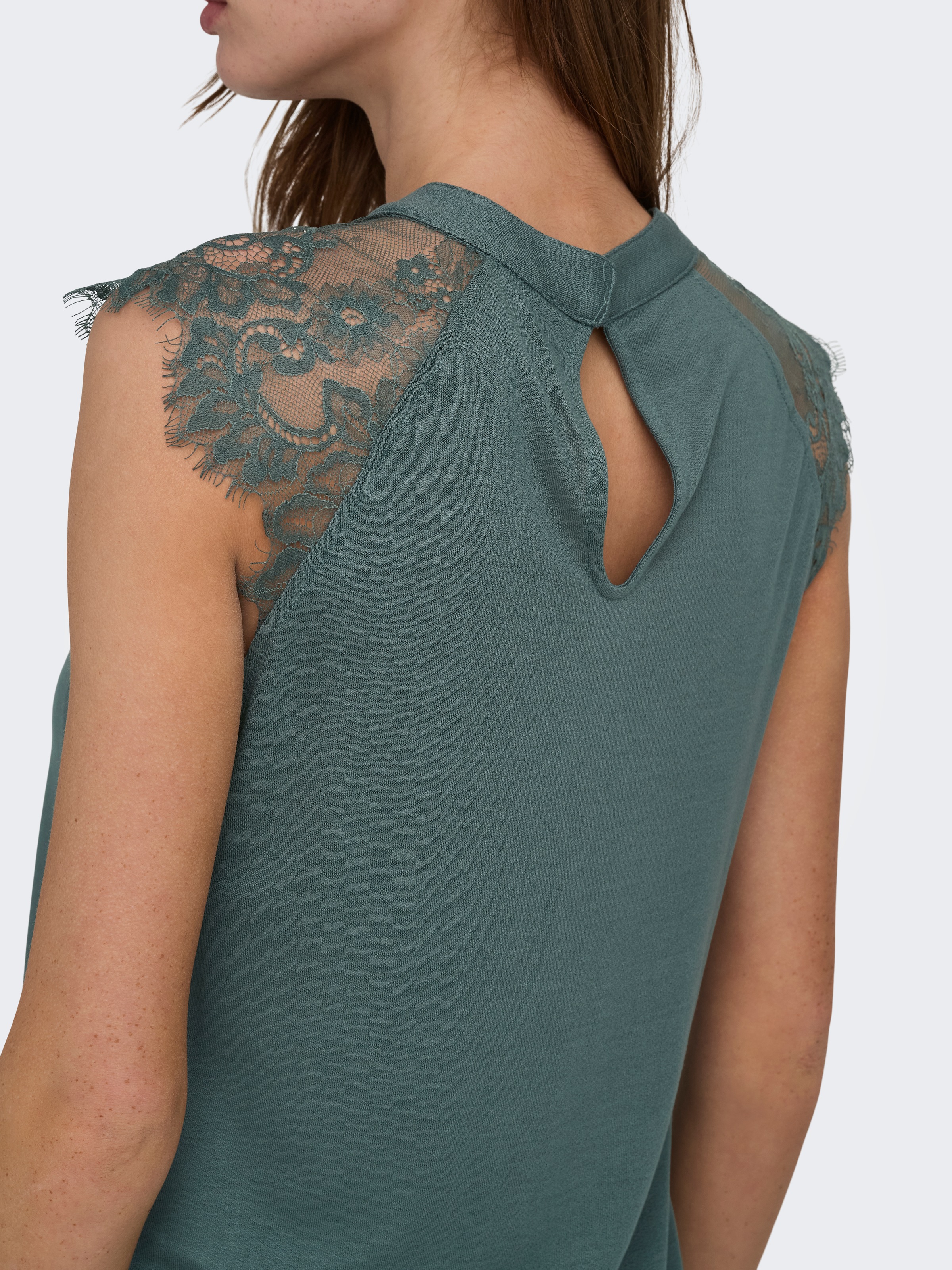 Kurzarmshirt ONLY "ONLNICOLA S/S TOP CS JRS", Damen, Gr. S, balsam grün, Jersey, Obermaterial: 100% Viskose, unifarben, regular fit normal, Rundhals, Spitze, Shirts, Viskose, regular fit, Rundhals 2