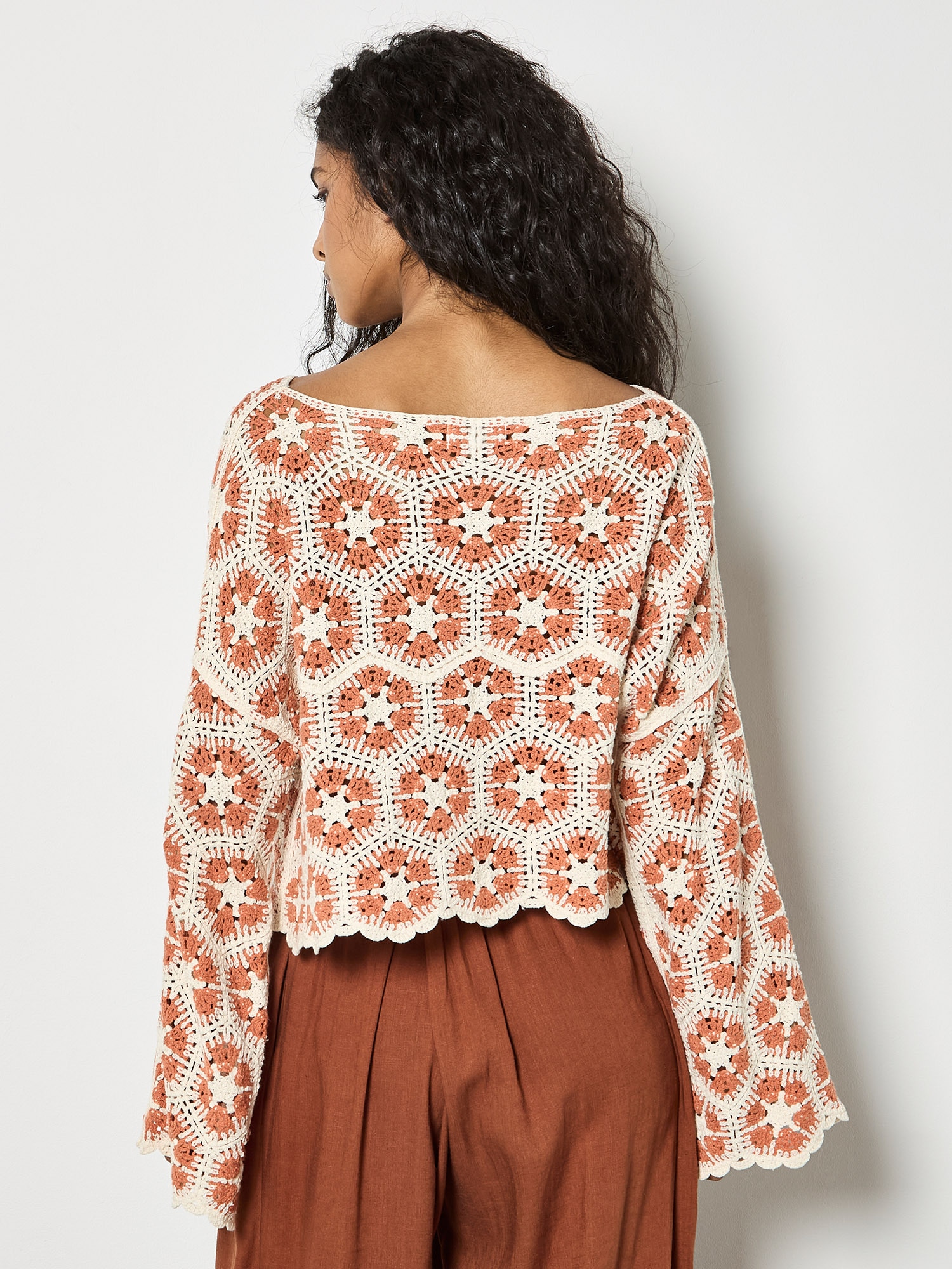 Apricot Fledermauspullover »Top mit Glockenärmeln« mit Häkeldetails