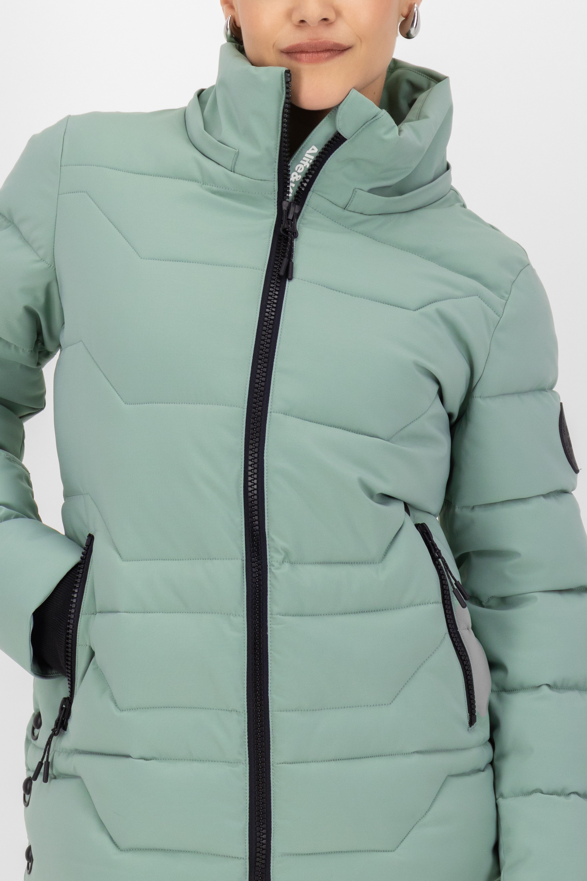 Alife & Kickin Winterjacke »Damen ZophiaAK A«, leicht taillierter Passform, Kapuze und Kunstfell sind abnehmbar