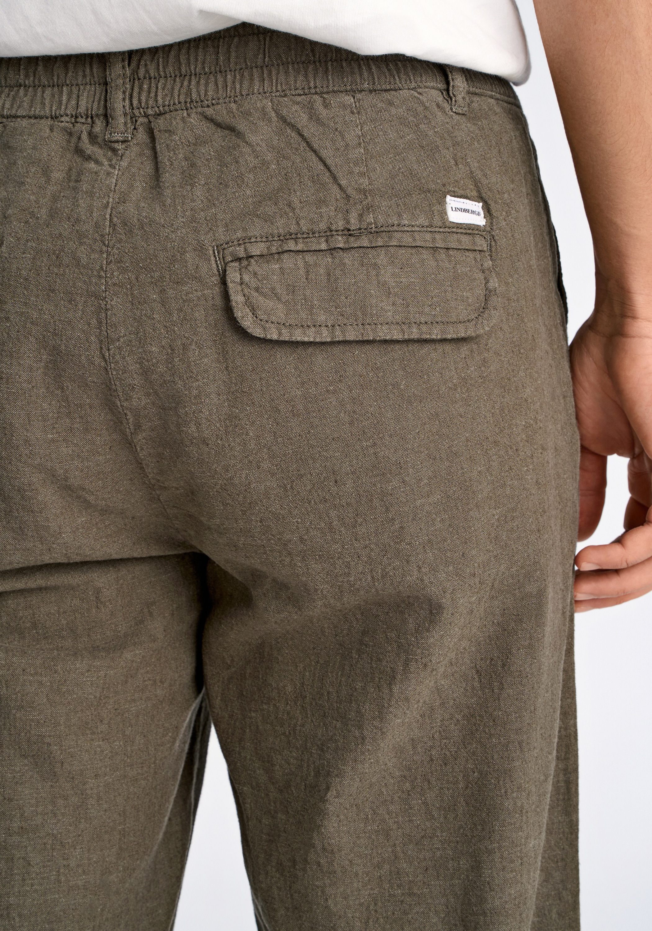 Leinenhose LINDBERGH "Leinenhose Tapered Fit", Herren, Gr. M, dk army, Obermaterial: 55% Leinen, 45% Baumwolle, unifarben, gerade, unten schmal, Hosen 3