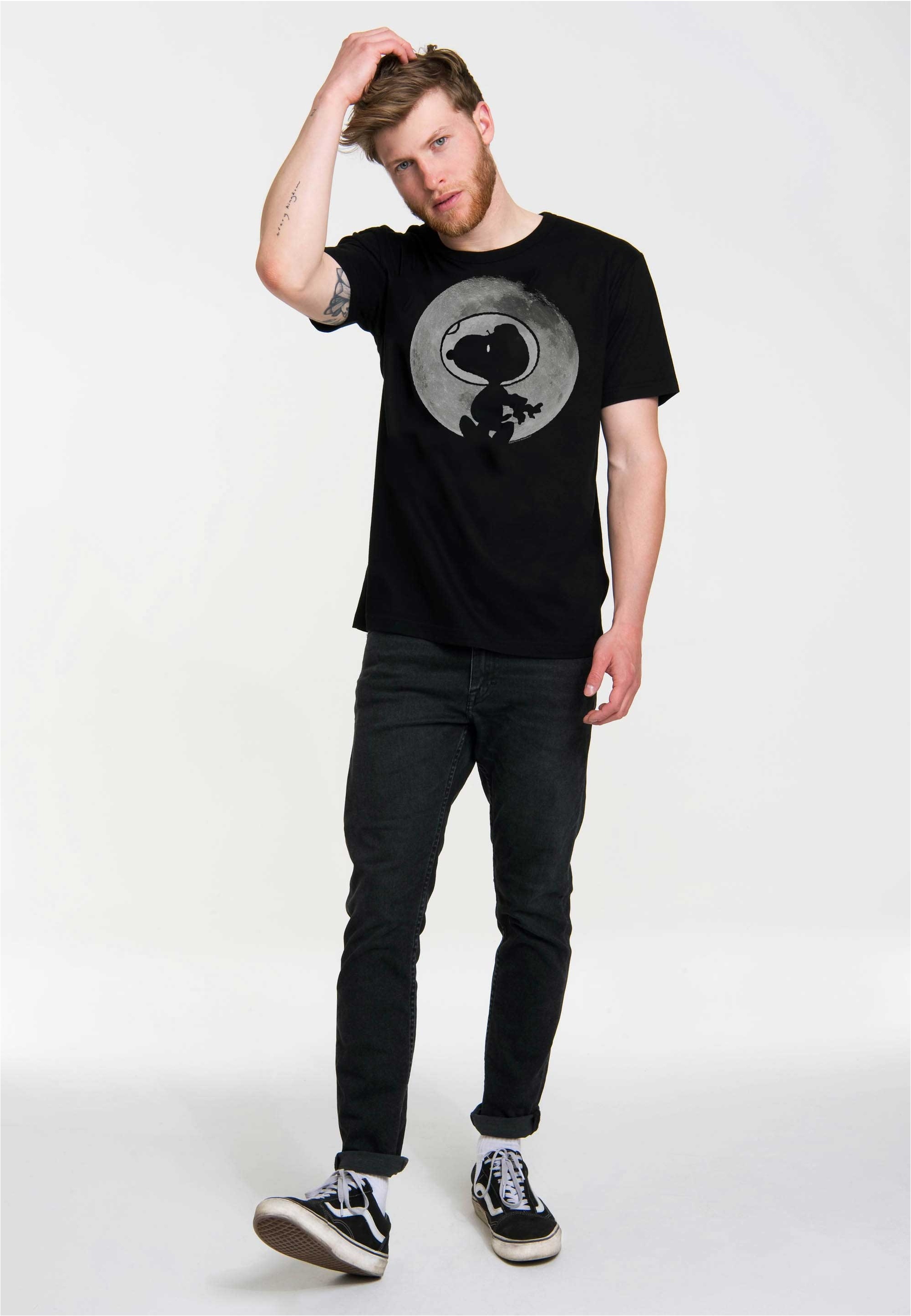 LOGOSHIRT T-Shirt »Snoopy - Mond« mit coolem Print