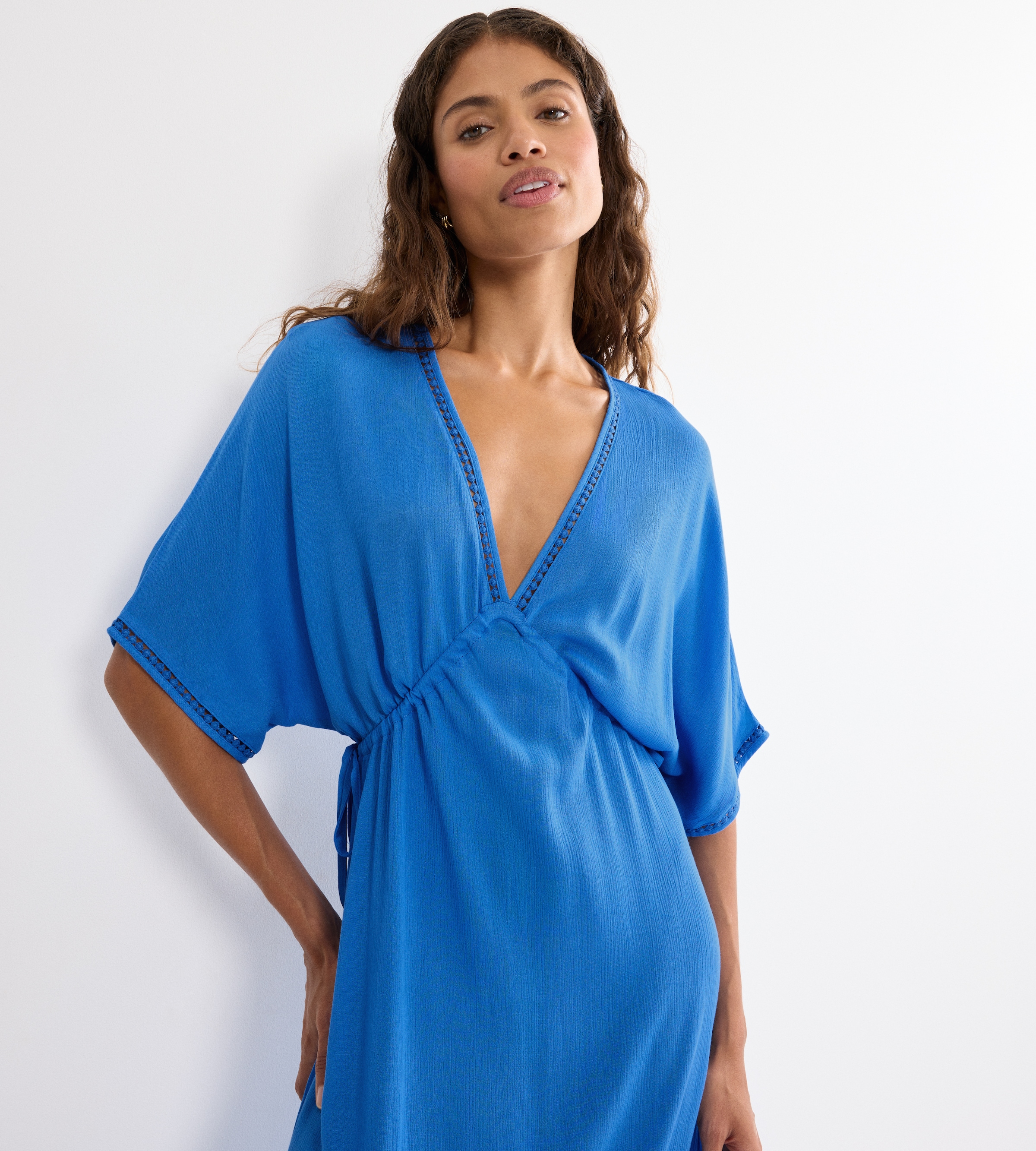 Triumph Strandkleid mit tiefem V-Ausschnitt und halb langem Arm