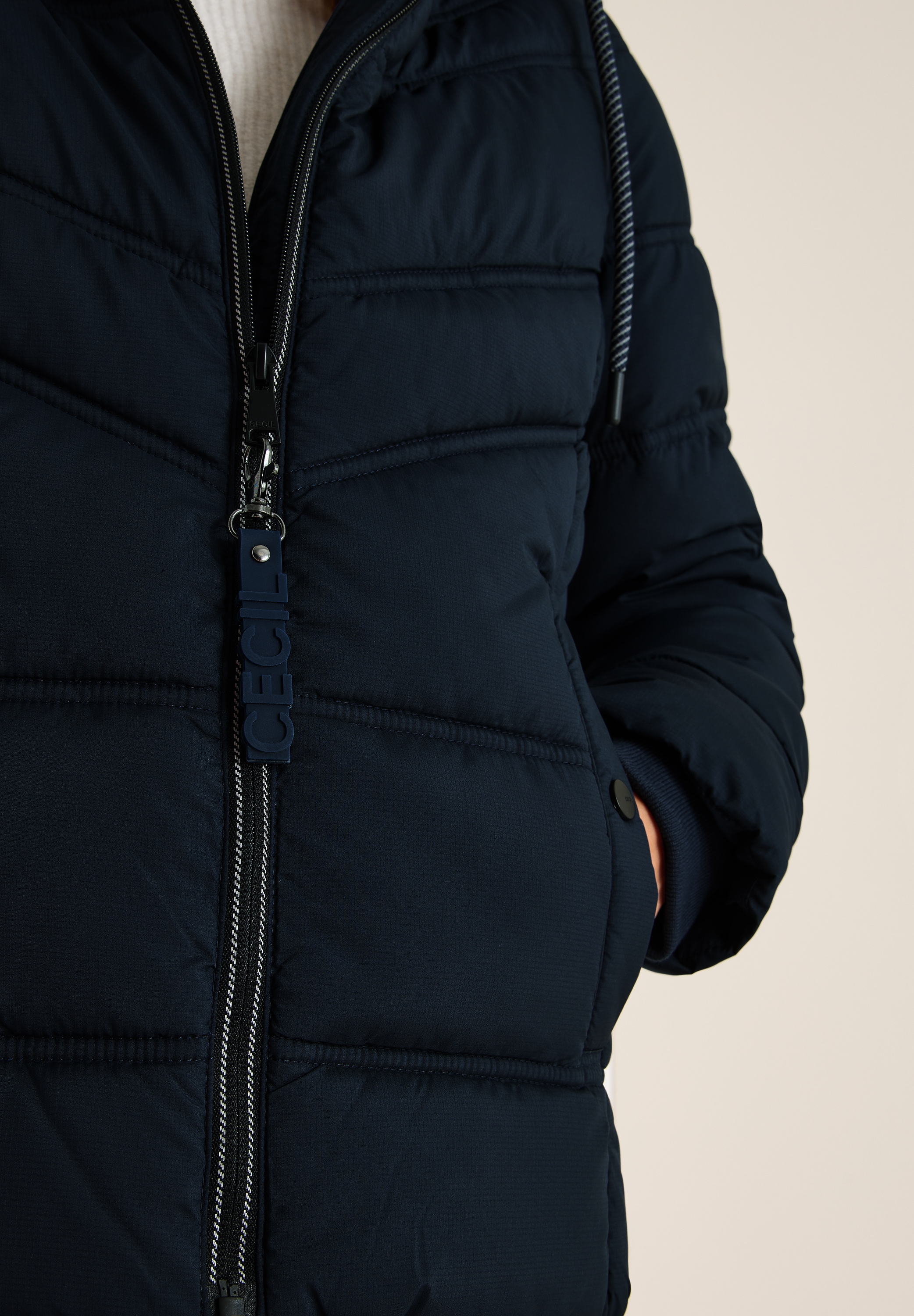 Cecil Steppjacke, mit Kapuze, mit Kapuze