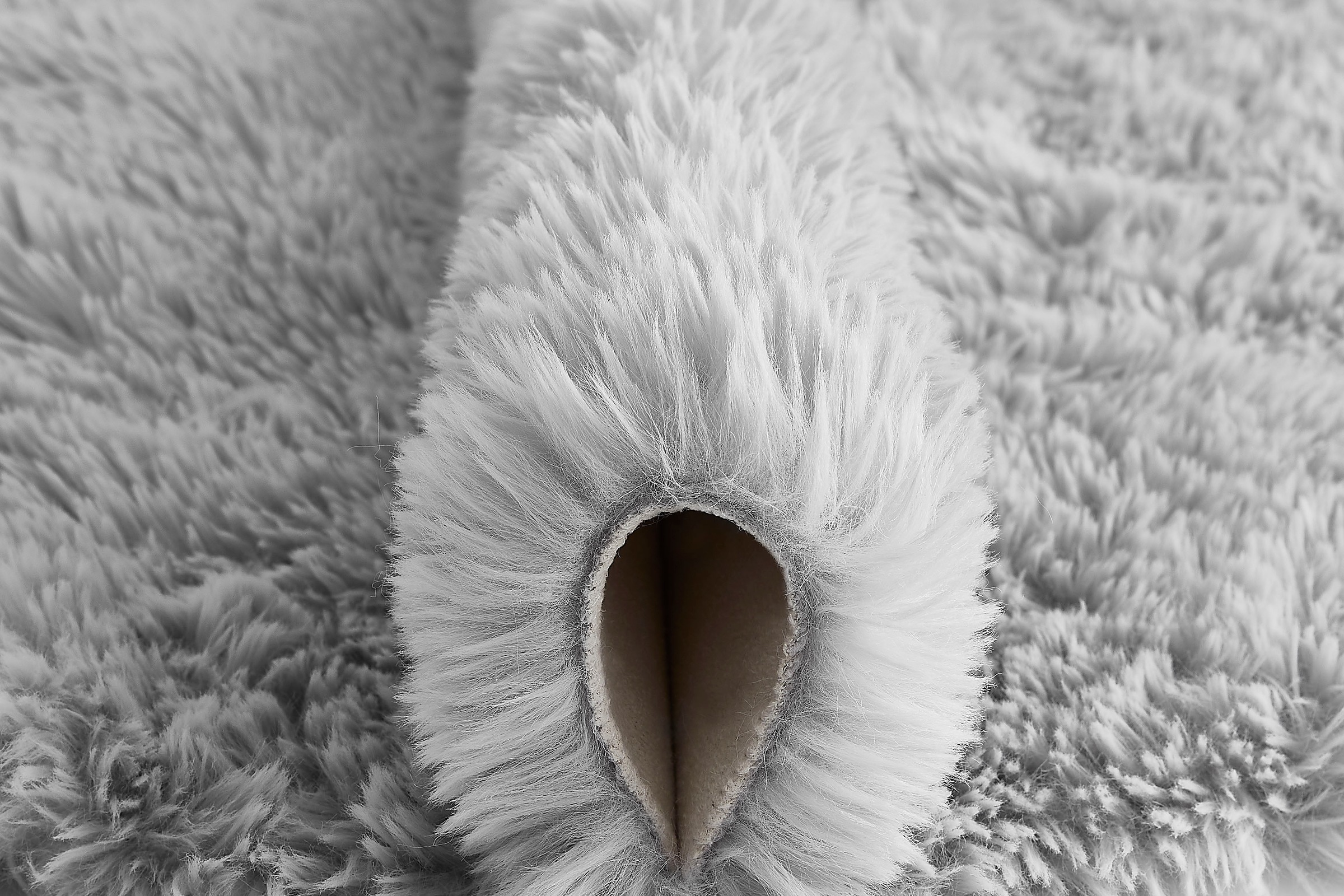 Thumbnail - Andiamo Fellteppich "Alpa" fellförmig 35 mm Höhe Kunstfell, Uni Farben, sehr weich, waschbar, auch als 2er Set