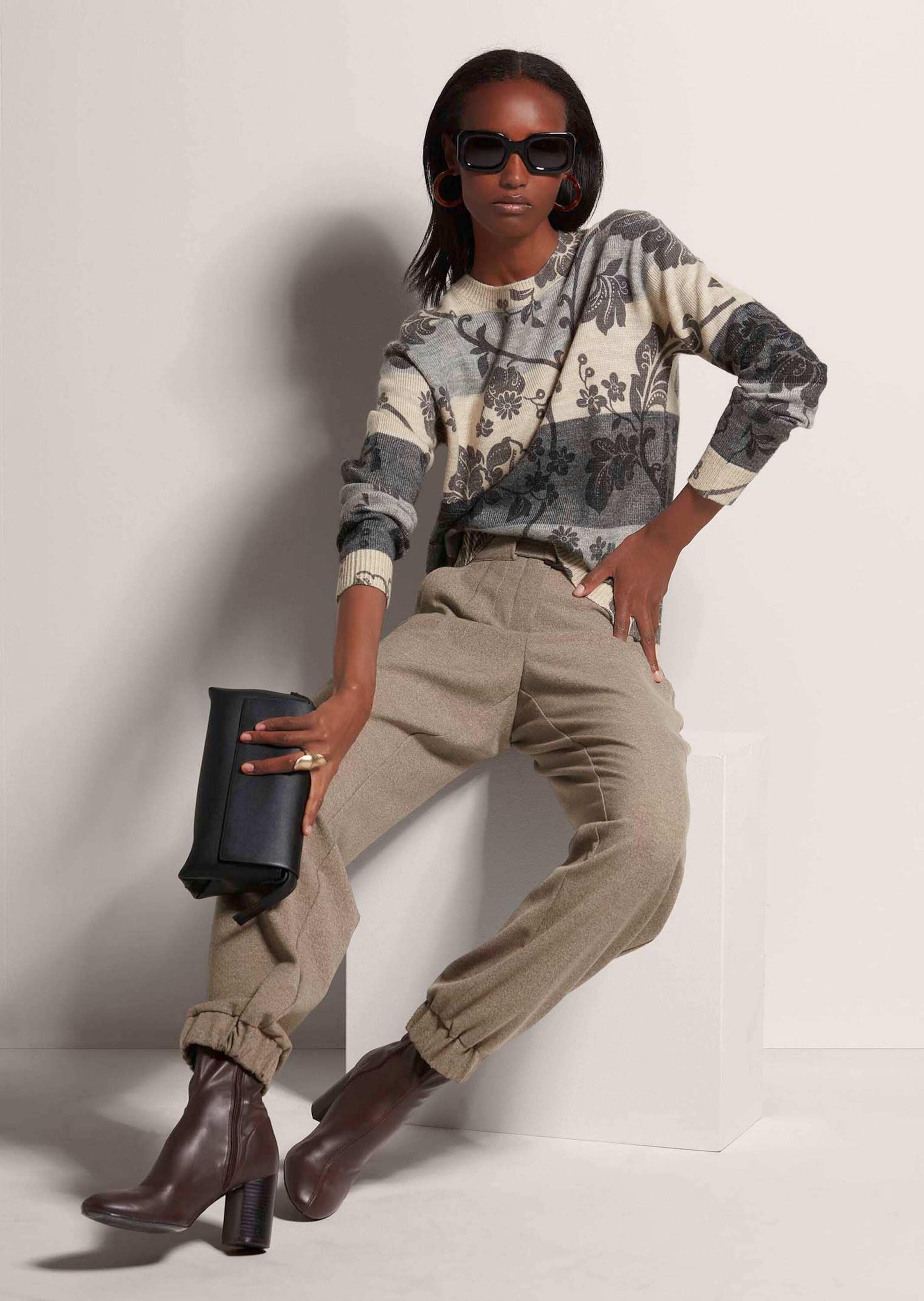 MADELEINE Longpullover »Strickpullover Rundhals-Pullover im Muster-Mix« Muster-Mix, gestreift und floral bedruckt