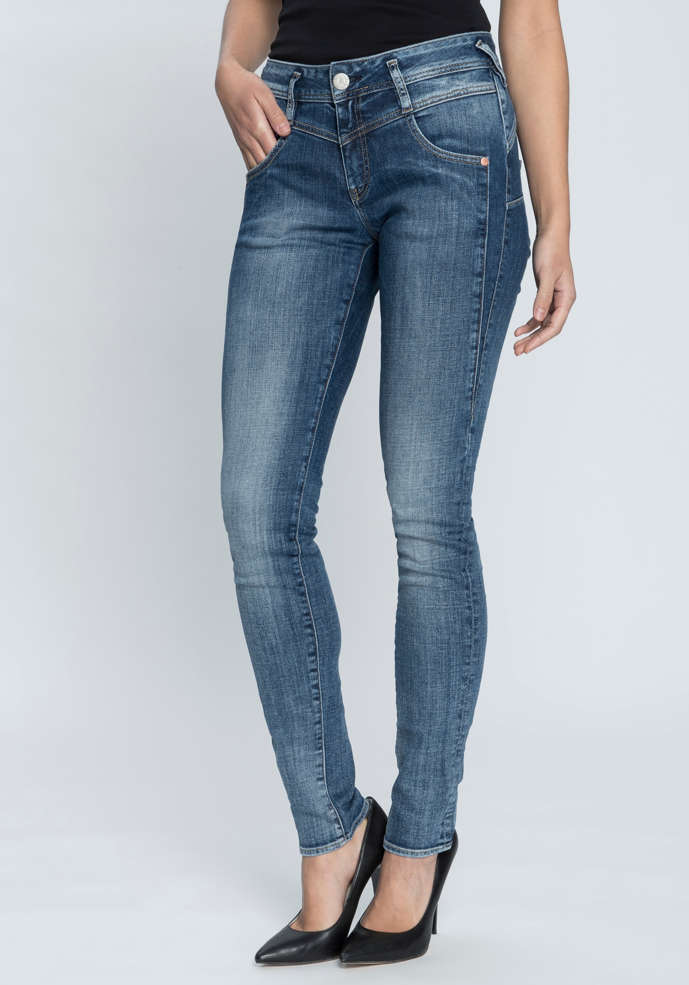 Herrlicher Slim-fit-Jeans "COSY SLIM", Shaping-Wirkung durch eingearbeitete günstig online kaufen