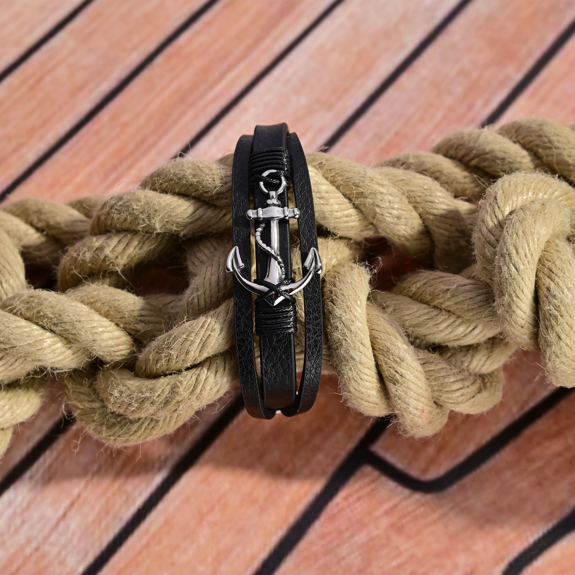 Adelia´s Kettenanhänger »Herren Anhänger – Gravuranhänger aus Leder«  Zum Verschenken an Menschen, die Ihnen am Herzen liegen