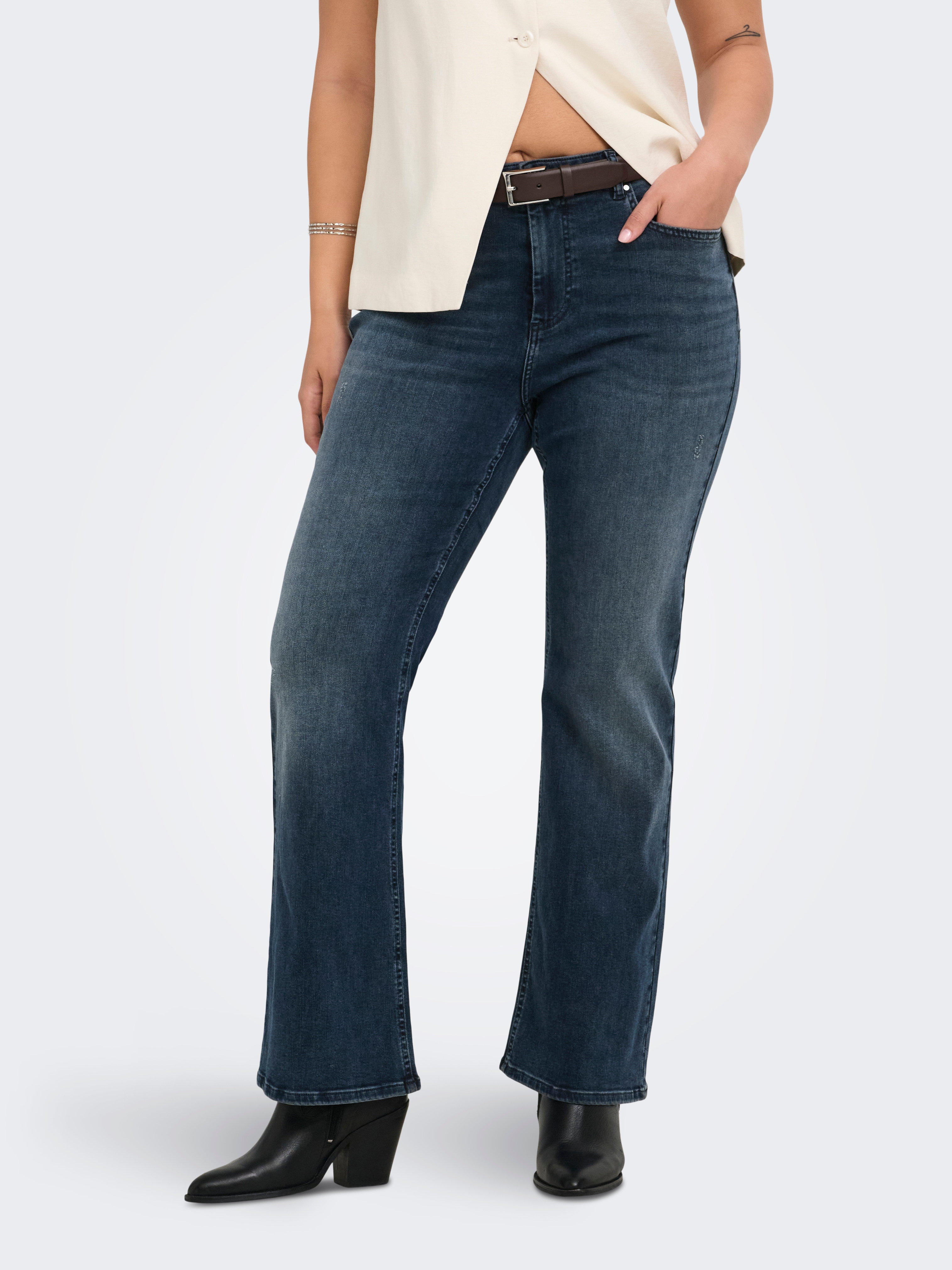 ONLY CARMAKOMA Bootcut-Jeans "CARWILLY HW FLARED DNM REA409 NOOS" Baumwollmischung, bootcut fit, High Waist