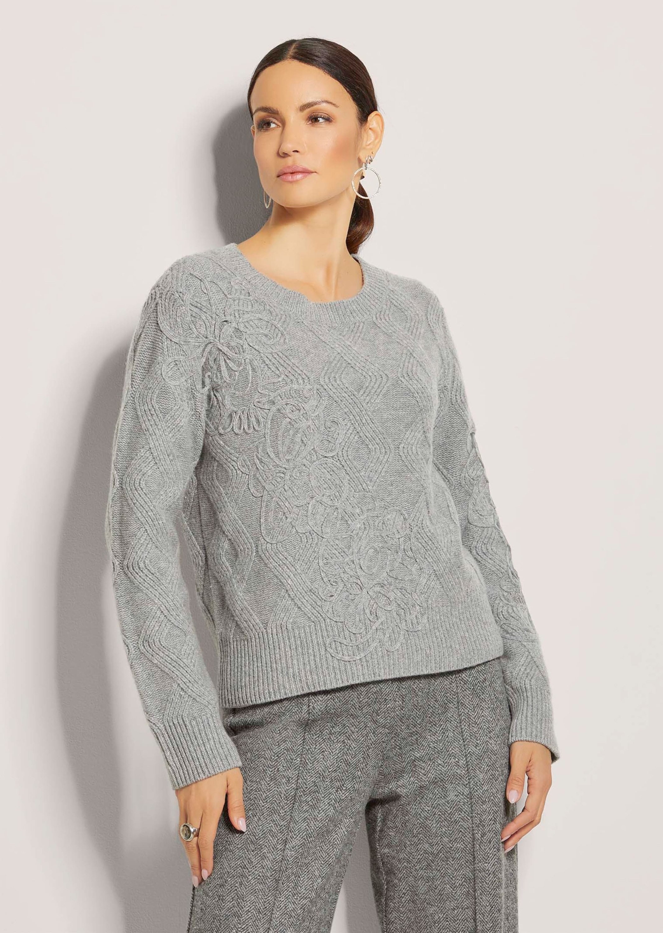MADELEINE Longpullover "Strickpullover Rundhals-Wollpullover mit Kordelstic günstig online kaufen