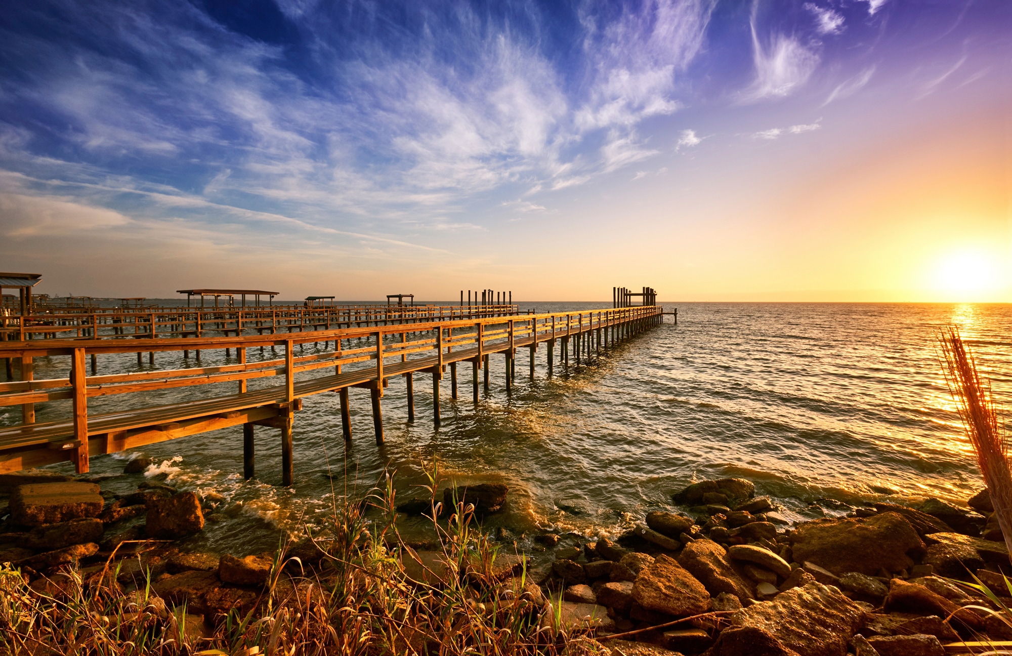 Papermoon Fototapete "HOLZ-BRÜCKE-TEXAS PIER STEG MEER SEE STRAND SONNE BUCHT"