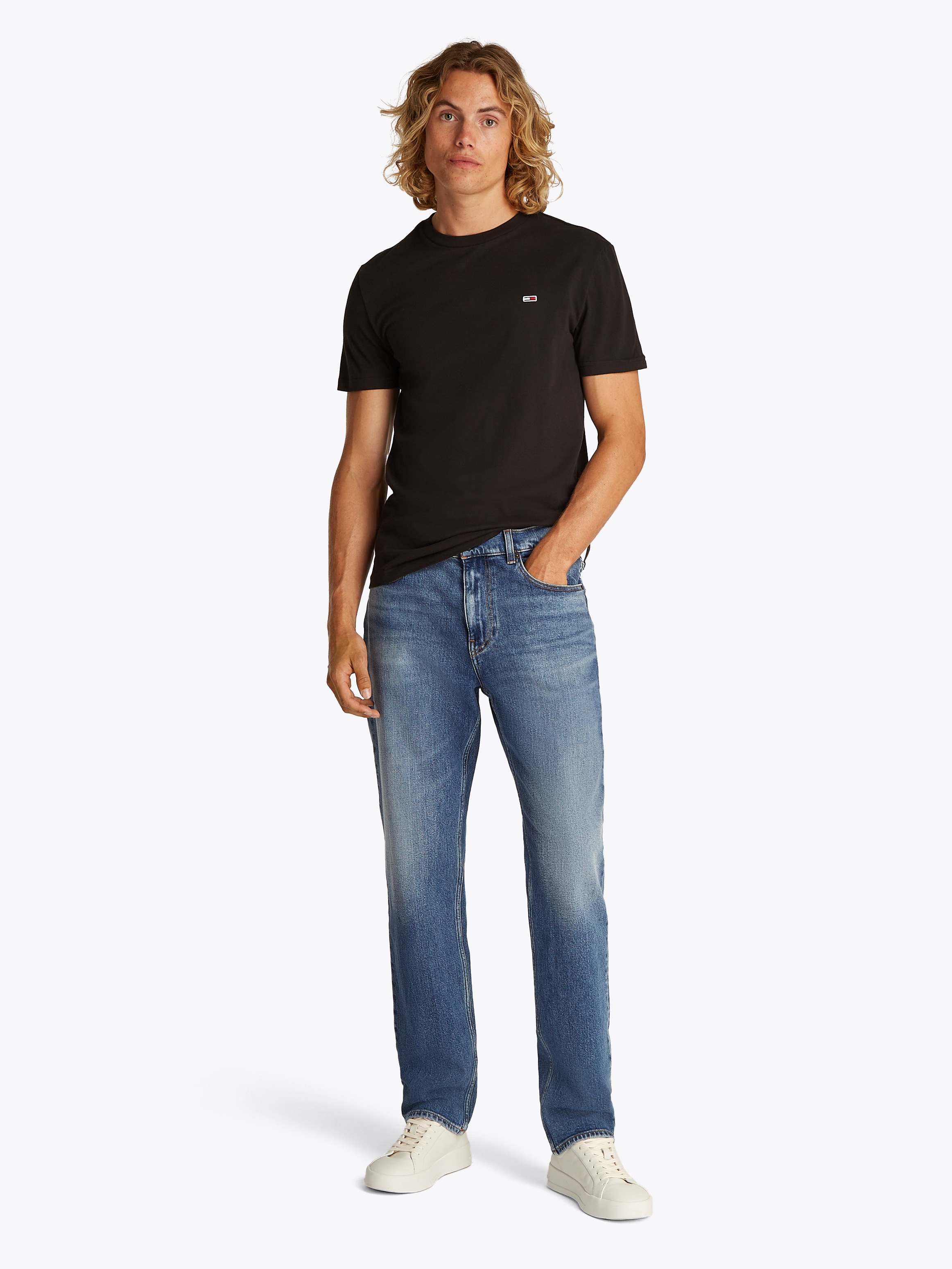 Tommy Jeans Regular-fit-Jeans »RYAN RGLR STRGHT«, mit Logoprägung