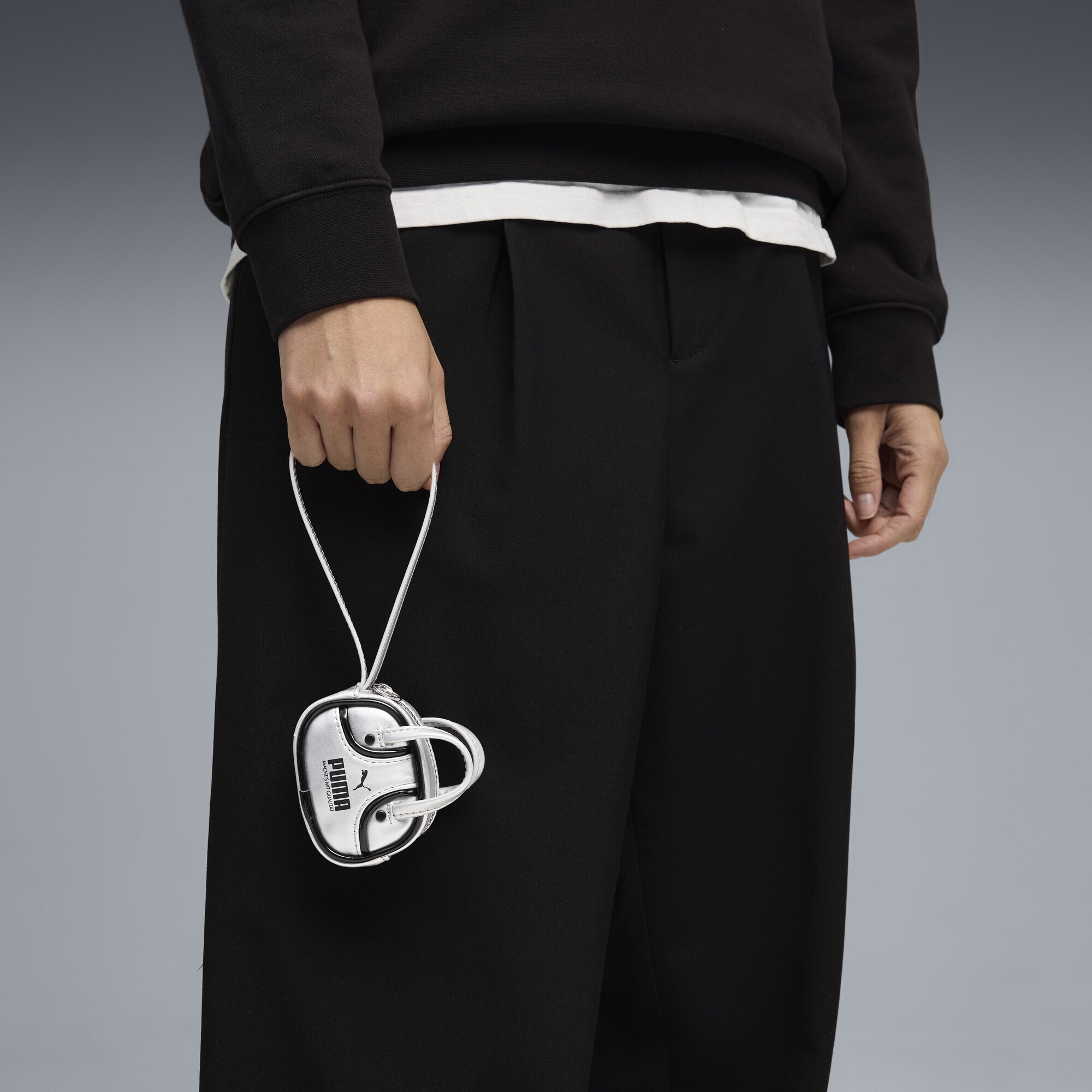 PUMA Tragetasche »PUMA 1976 METALLIC 0.2 l Grip-Bag mit Schlüsselanhänger«