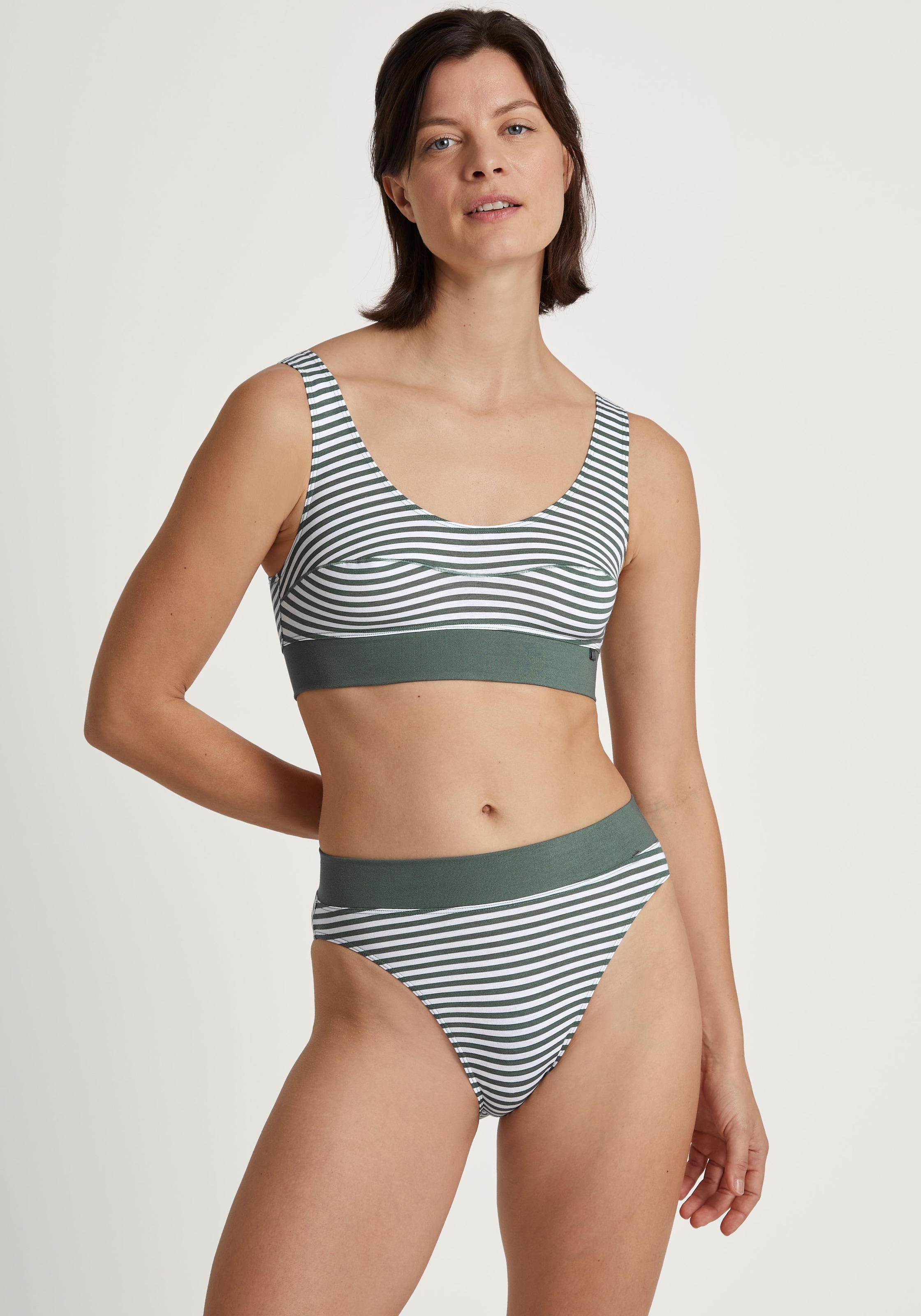 CALIDA Bustier »Elastic«, breites Unterbrustband, ohne Bügel, Baumwollmischung