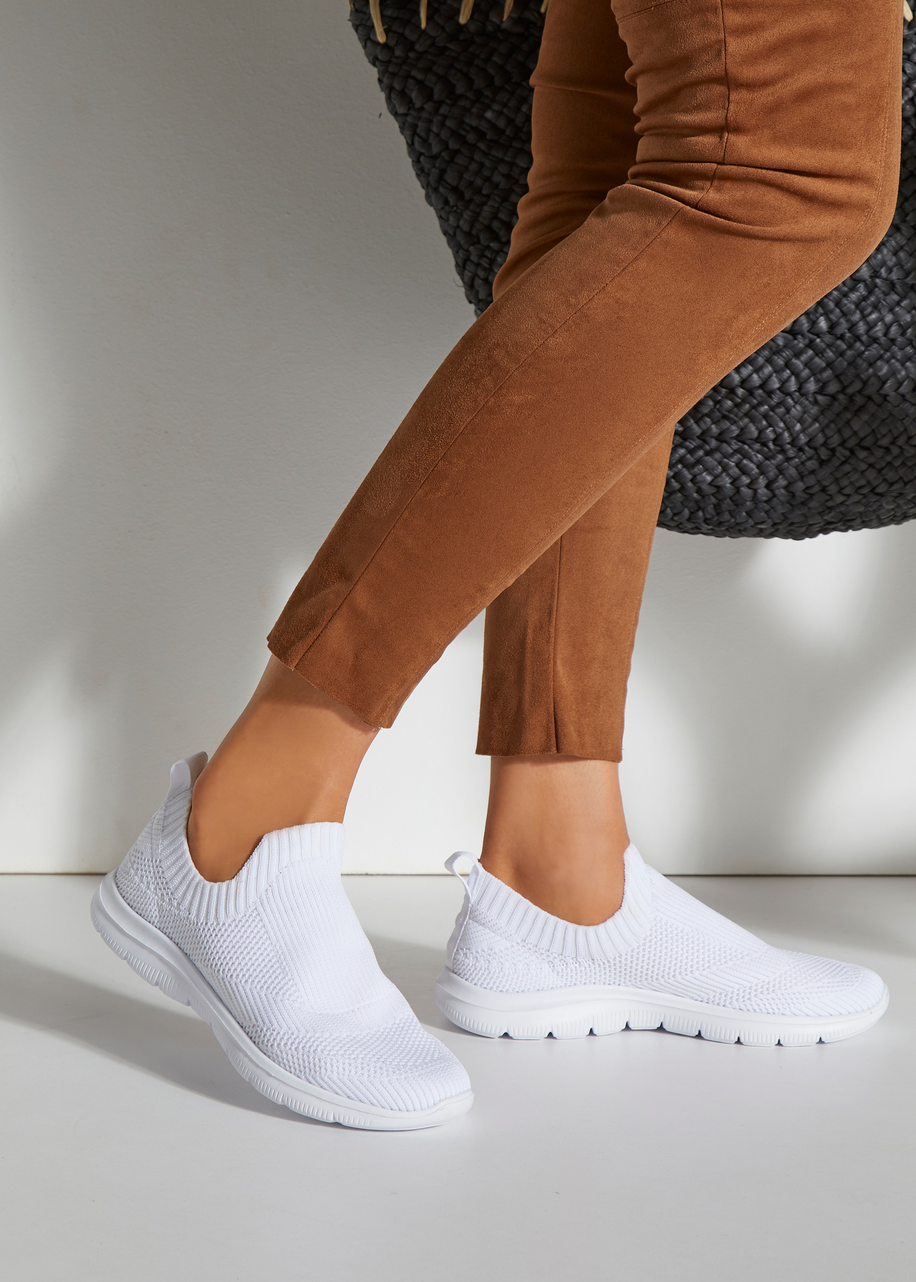 Thumbnail - LASCANA Sneaker, Slipper, Halbschuh ultraleicht und zum Reinschlüpfen VEGAN