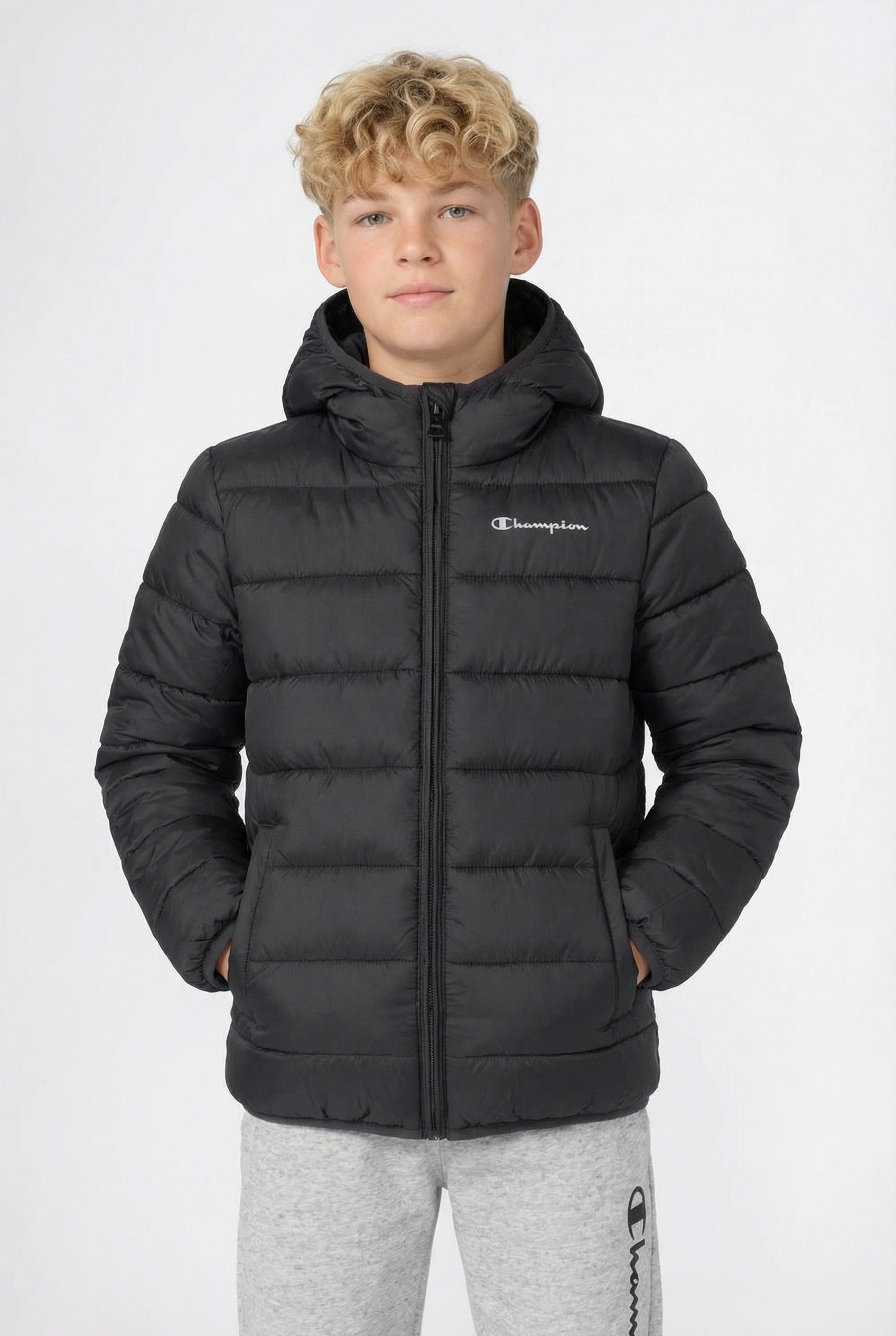 CHAMPION Jungen Steppjacke "SPORTWEAR JACKET Standard Fit"nbk, nbk, nbk, Gr. S, Obermaterial: 100% Polyester, Jacken, mit verstellbarer Kapuze,