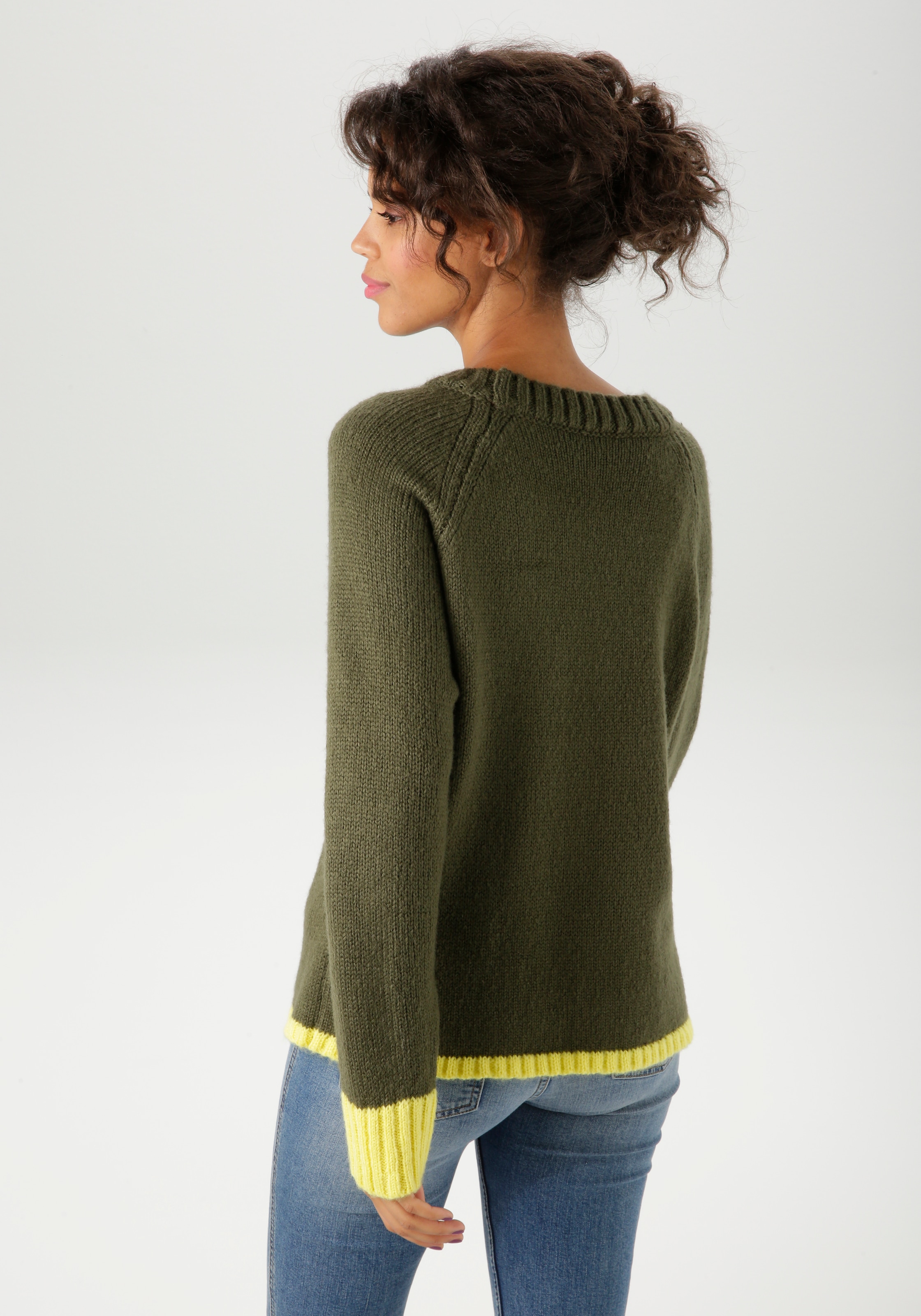 Aniston CASUAL Strickpullover, mit großem Stern im Vorderteil - NEUE KOLLEKTION