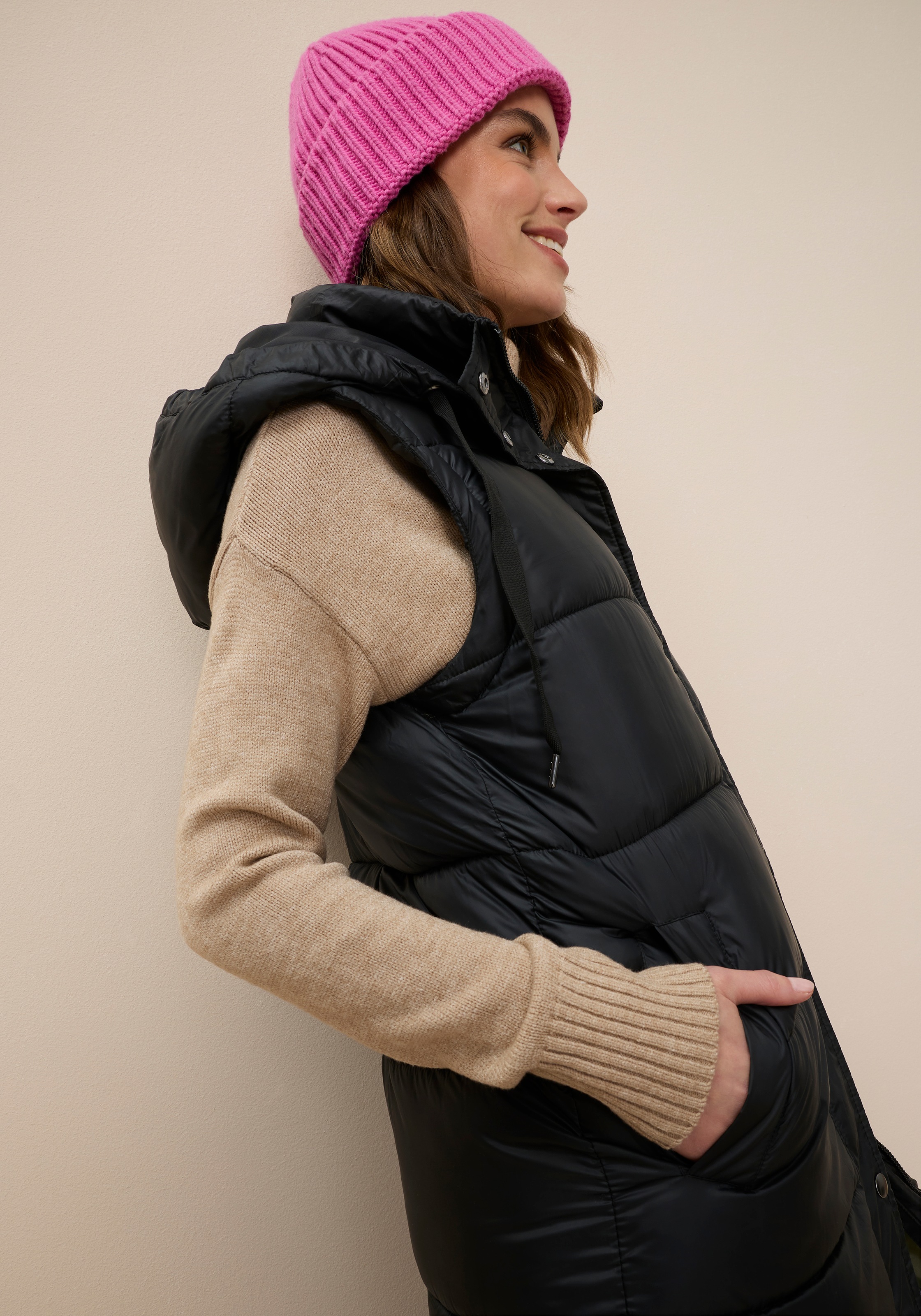 Tamaris Steppmantel mit abnehmbaren Ärmeln und Kapuze - auch tragbar als We günstig online kaufen