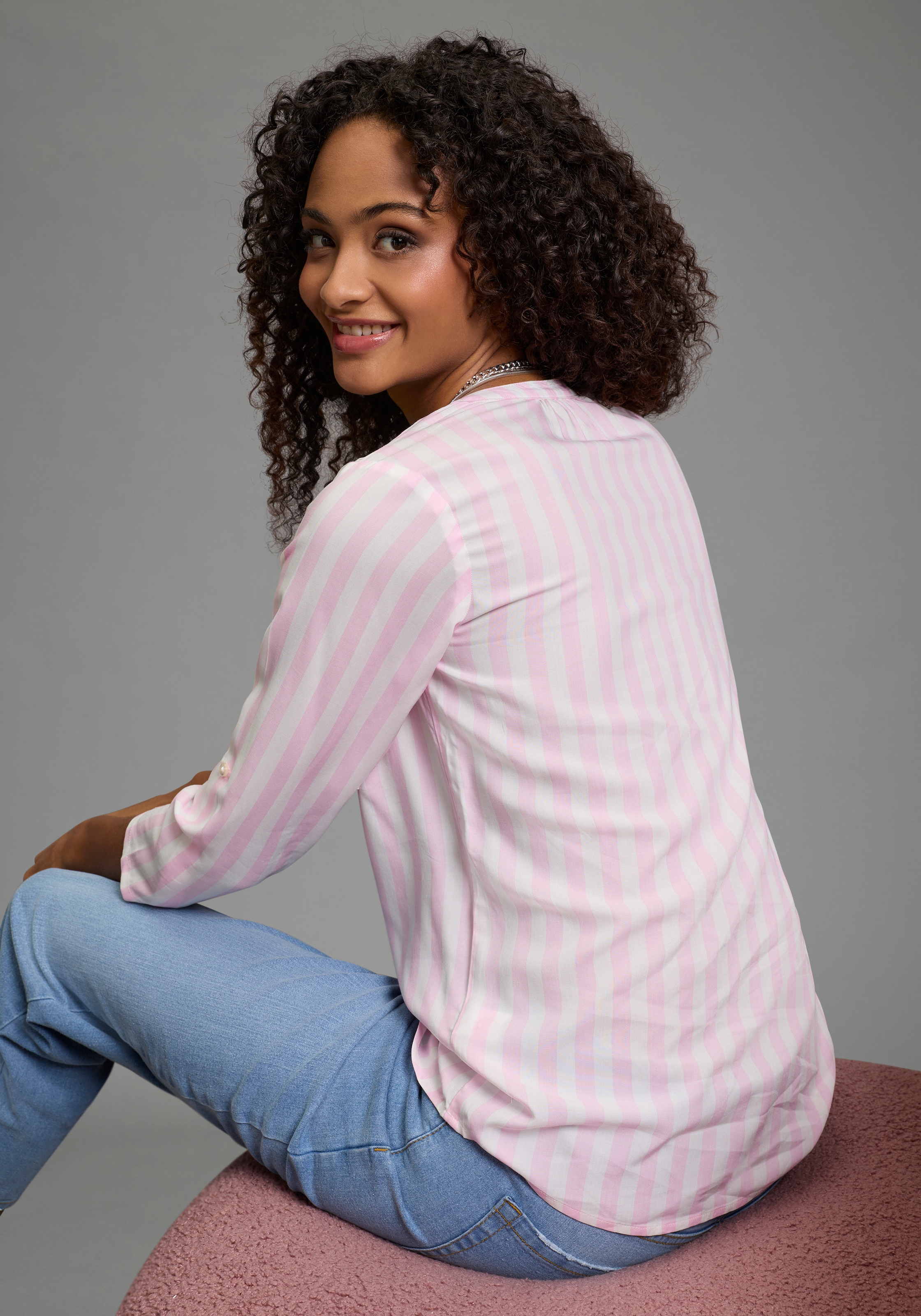 Laura Scott Schlupfbluse gestreifte Langarmbluse, mit Stehkragen, V-Ausschnitt