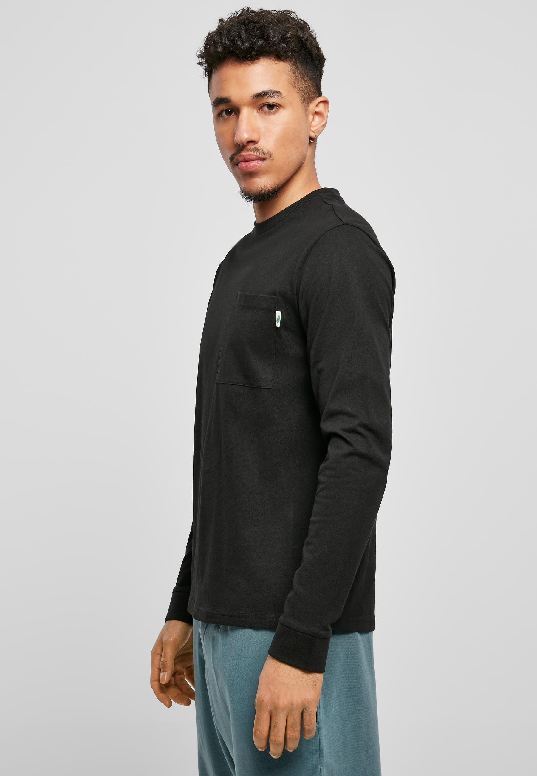 URBAN CLASSICS Longsleeve »Urban Classics Herren Organic Basic Pocket LS«, (1 tlg.)