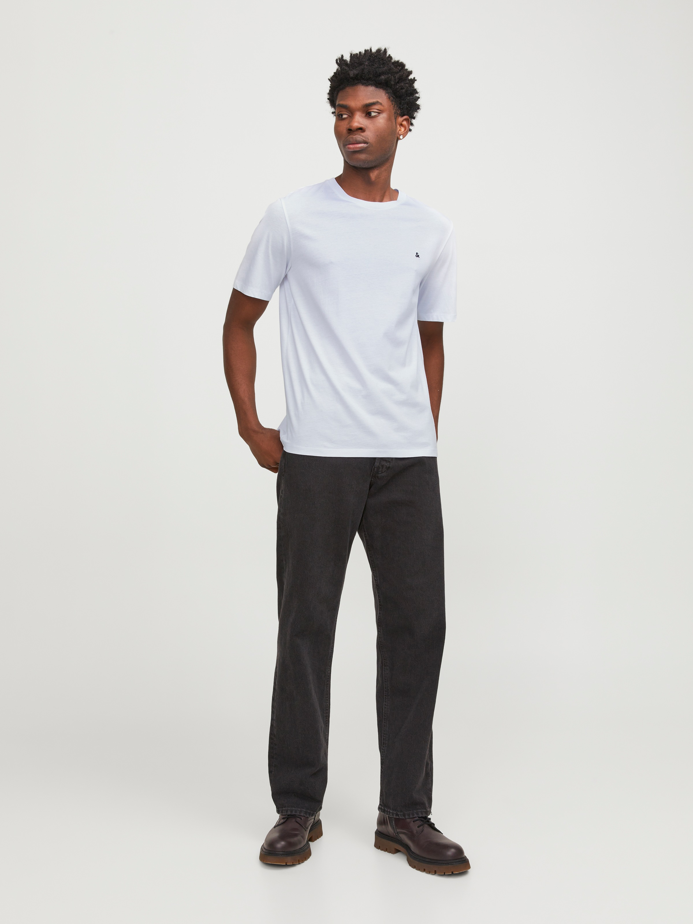 Rundhalsshirt JACK & JONES "JJEPAULOS TEE SS CREW NECK NOOS", Herren, Gr. L, weiß, Single Jersey, Obermaterial: 100% Baumwolle, unifarben, regular fit normal, Rundhals, gerader Abschluss, Shirts Rundhalsshirt, Baumwollmischung, regular fit 3