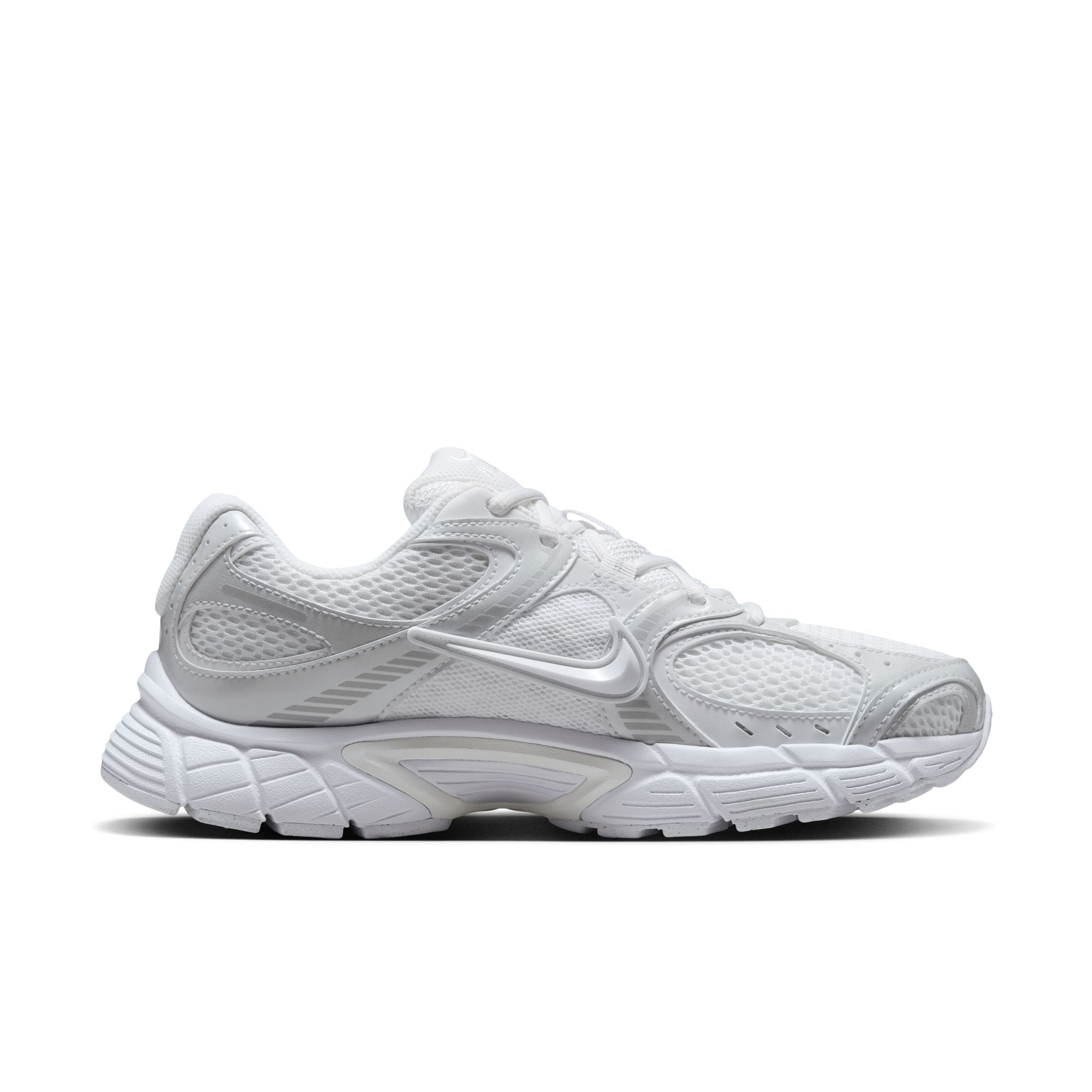 Nike Sportswear Sneaker »Nike V5 RNR«  inspiriert vom Design des Y2K Nike Vomero 5