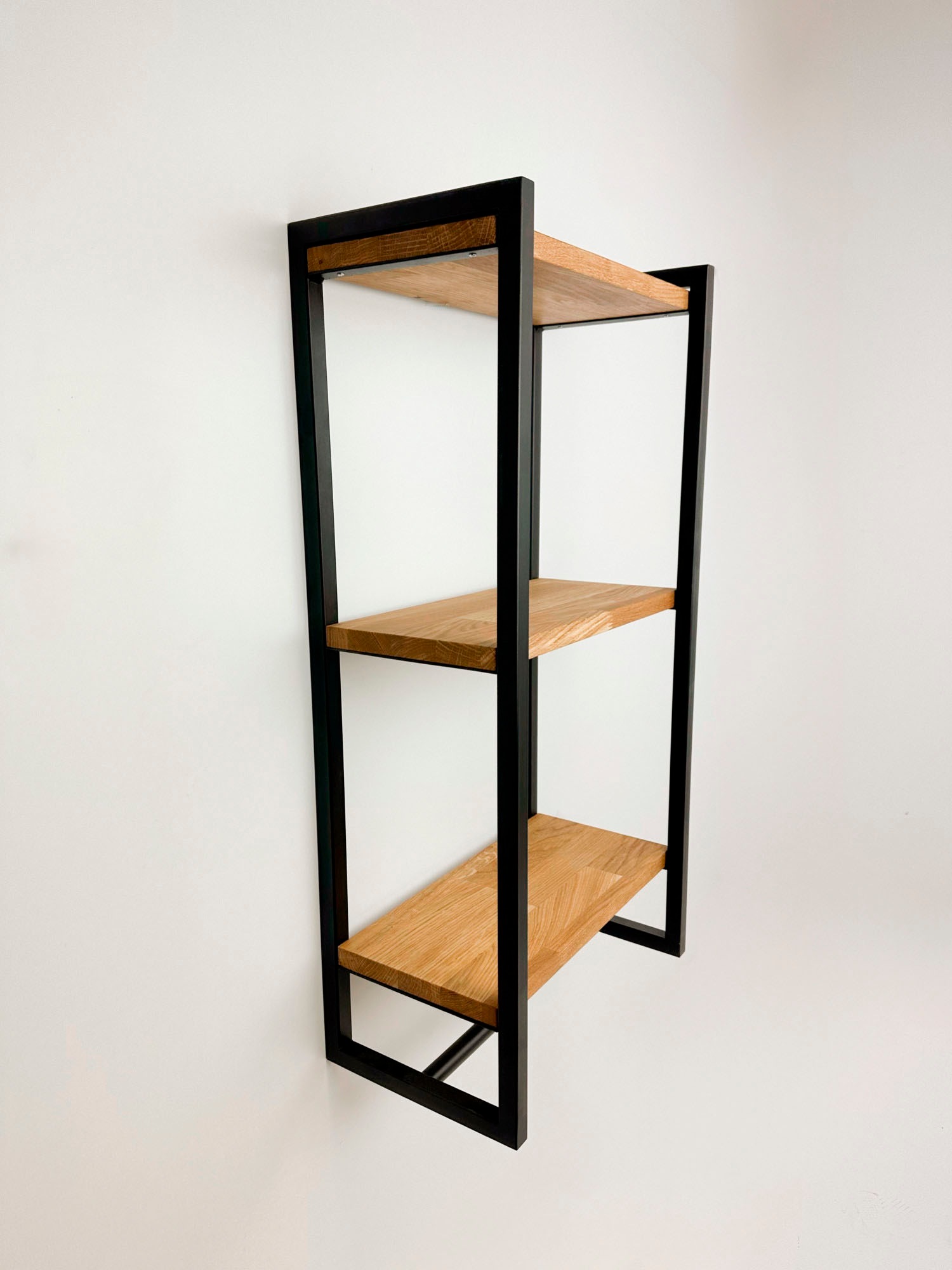 Thumbnail - andas Wandregal "Genoa" B/T/H: 40/23/80 cm, Rahmen aus Metall, 3 Ablageflächen aus Eichenholz, Höhe 80 cm