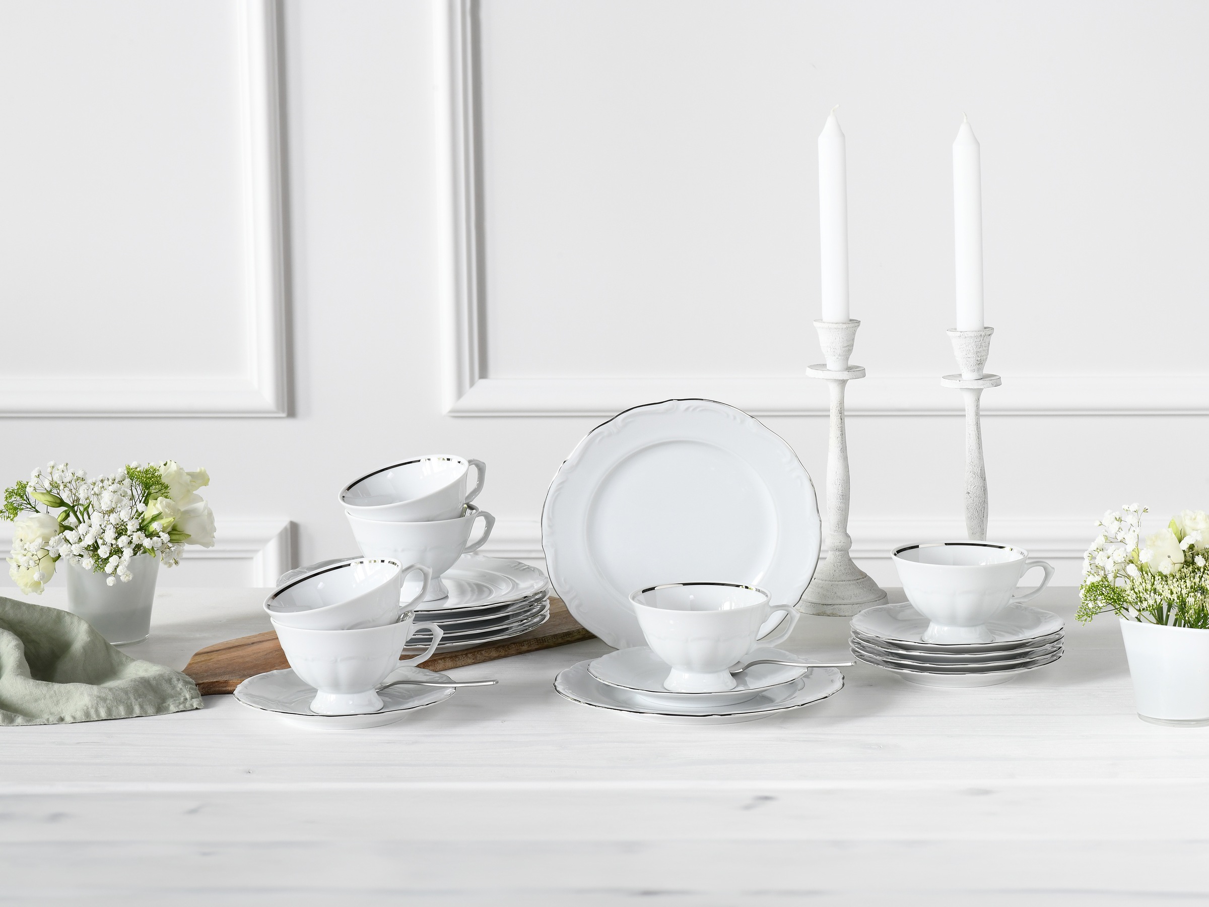 CreaTable Kaffeeservice »Maria Theresia, KaffeeService 18-tlg«, (Set, 18 tlg.), Traditionelle Porzellanform