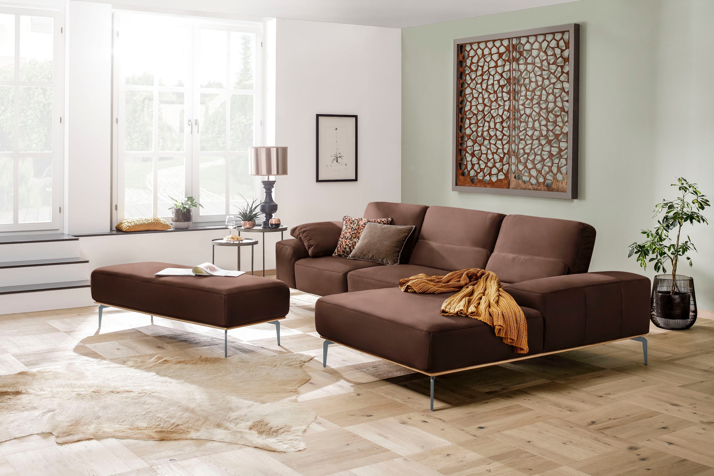 W.SCHILLIG Ecksofa »run, Designsofa mit tollem Sitzkomfort, bequem, L-Form«, mit elegantem Holzsockel, Füße in Silber matt, Breite 319 cm