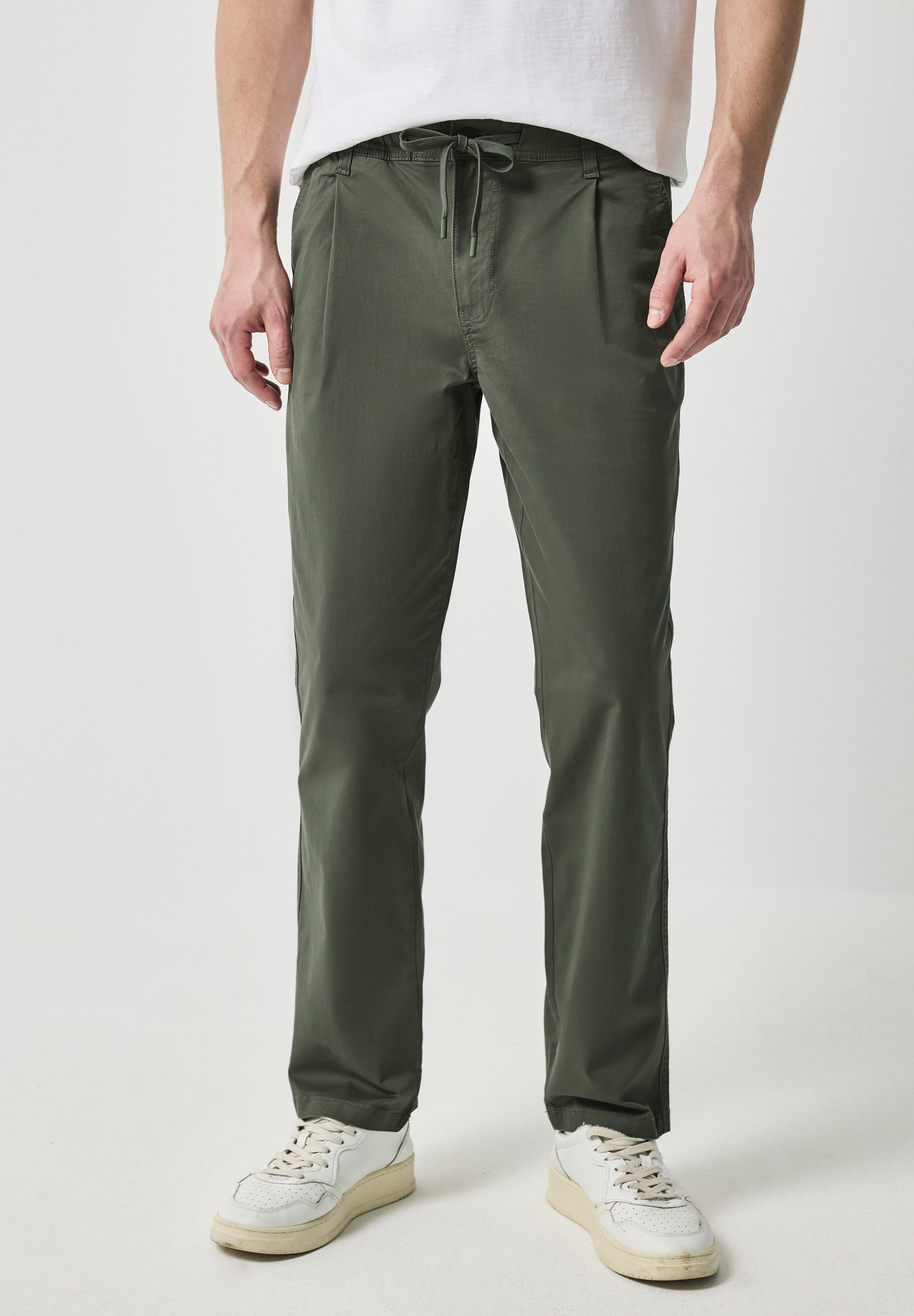 STREET ONE MEN Chinohose, mit seitlichen Einschubtaschen günstig online kaufen