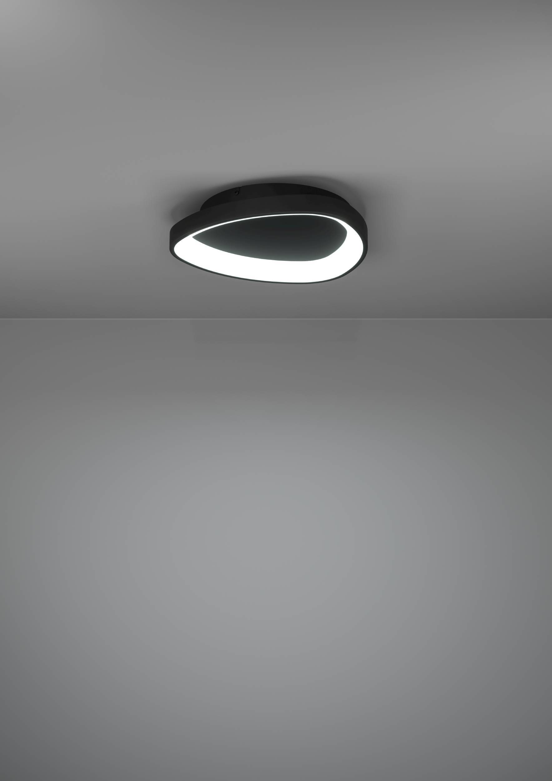 EGLO Deckenleuchte »Lortello Deckenlampe, dreieckige Deckenlampe aus Metall und Kunststoff« LED-Modul 1 Stk. Kaltweiß | Neutralweiß | Warmweiß Wand-/Deckenleuchte - H7,5 x Ø35 cm - schwarz - 12W inkl.