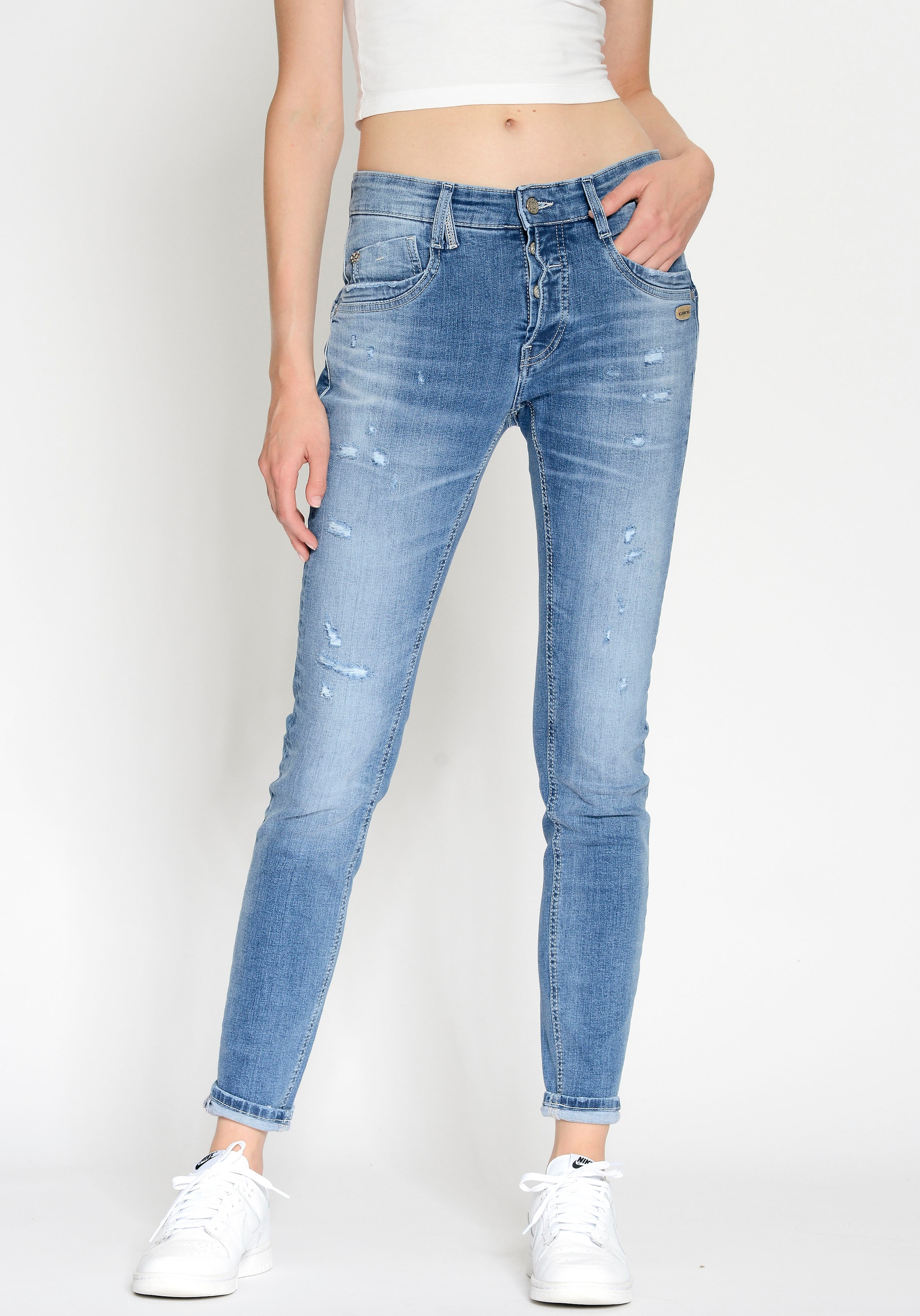 GANG Relax-fit-Jeans "94GERDA", elastische Denimqualität für hohen Tragekomfort