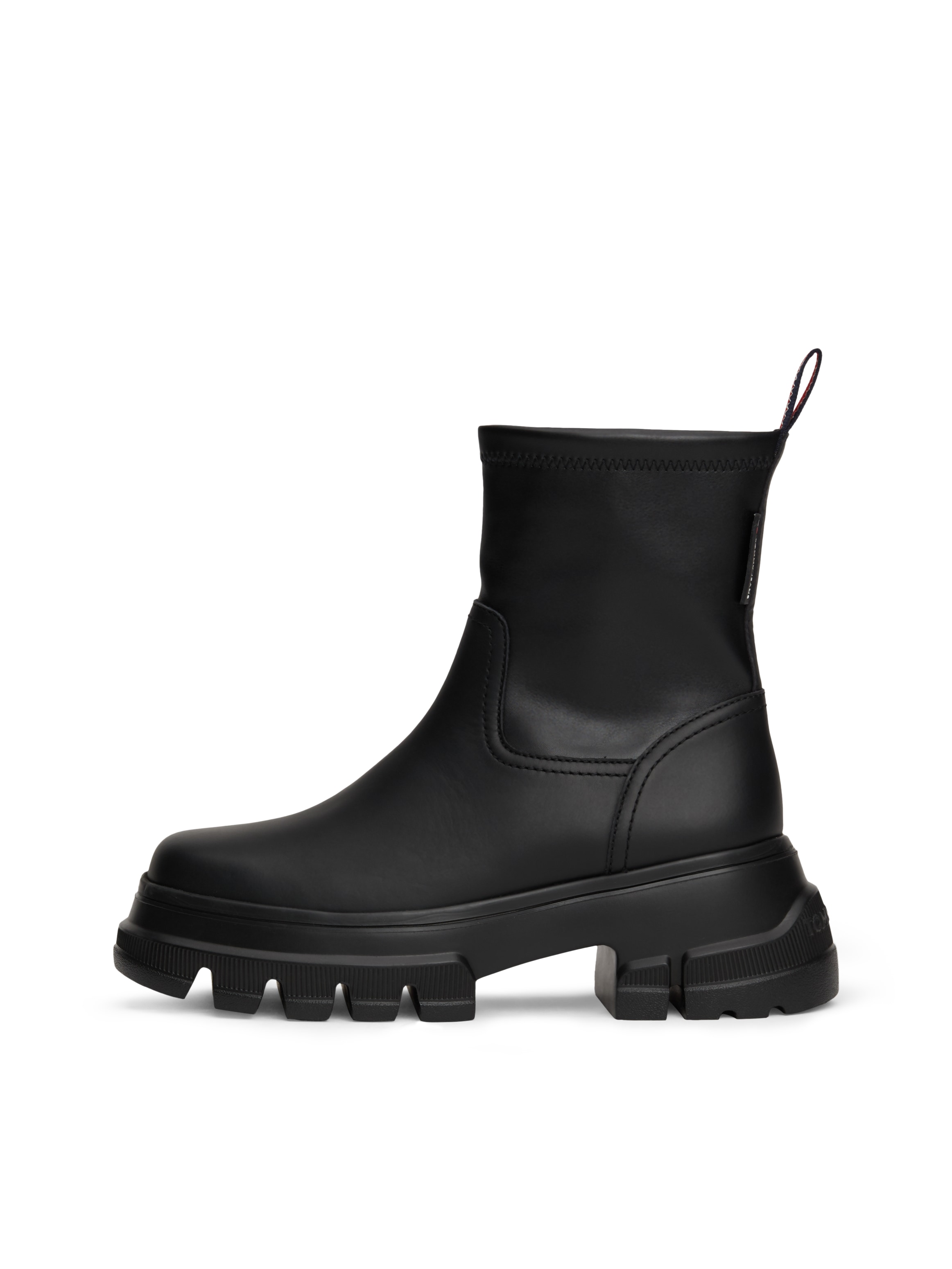 Tommy Jeans Stiefelette »TJW CHUNKY CHELSEA BOOT MIX MAT«, Blockabsatz, Plateau, Schlupfboots, Combat-Boots mit Label