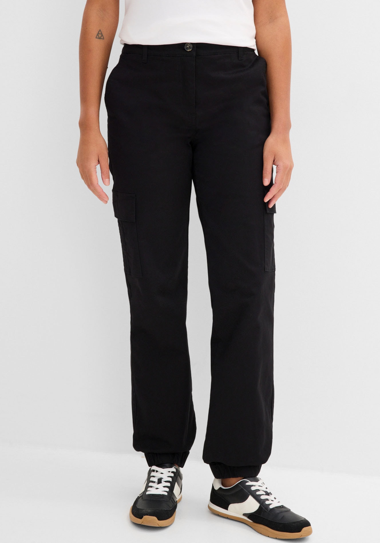 bonprix Cargohose aus Baumwolle mit Elasthan, lockere Passform, mit Bequembund