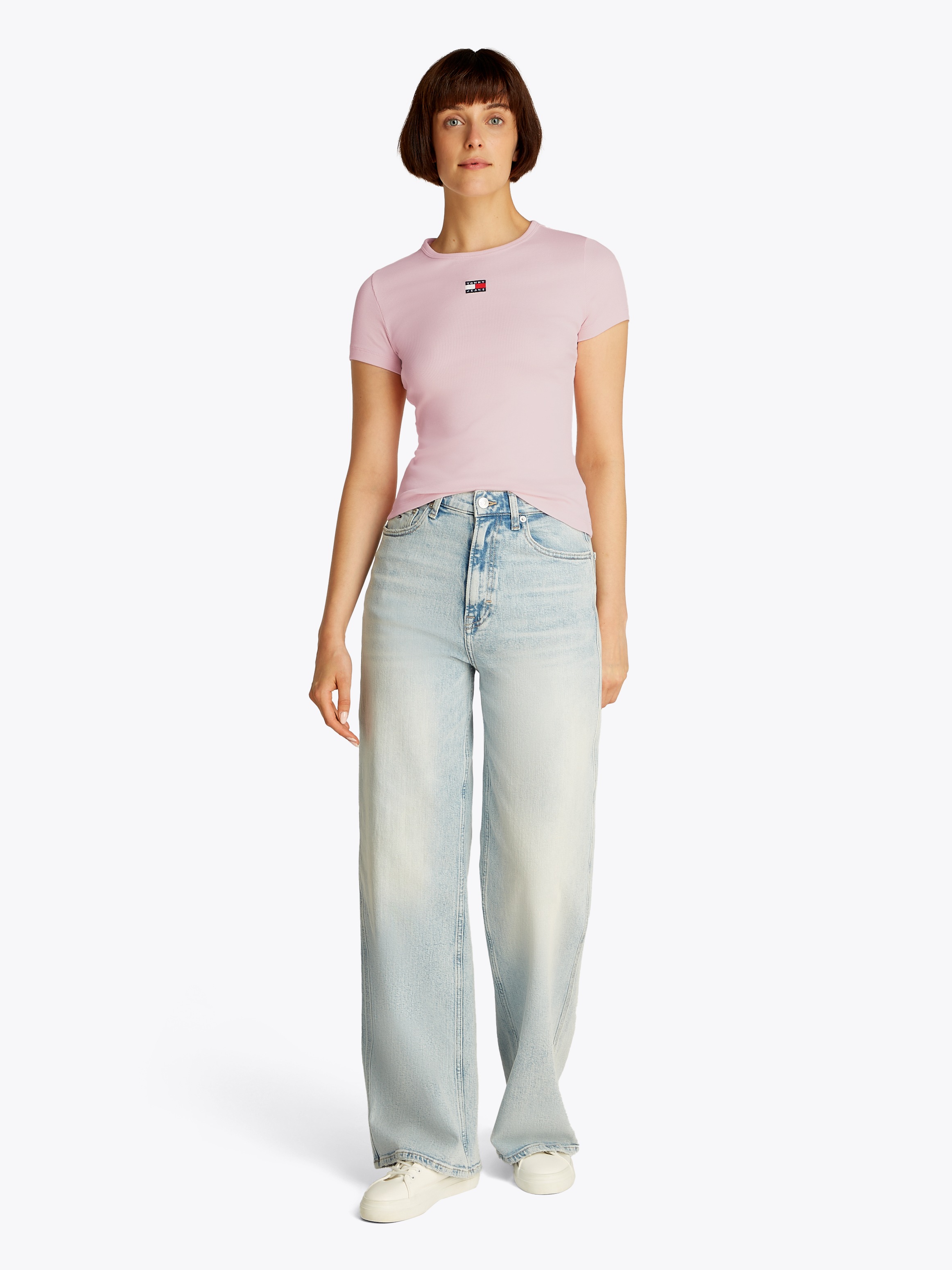 Tommy Jeans Kurzarmshirt »TJW SLIM BADGE RIB TEE«, mit gerippter Struktur
