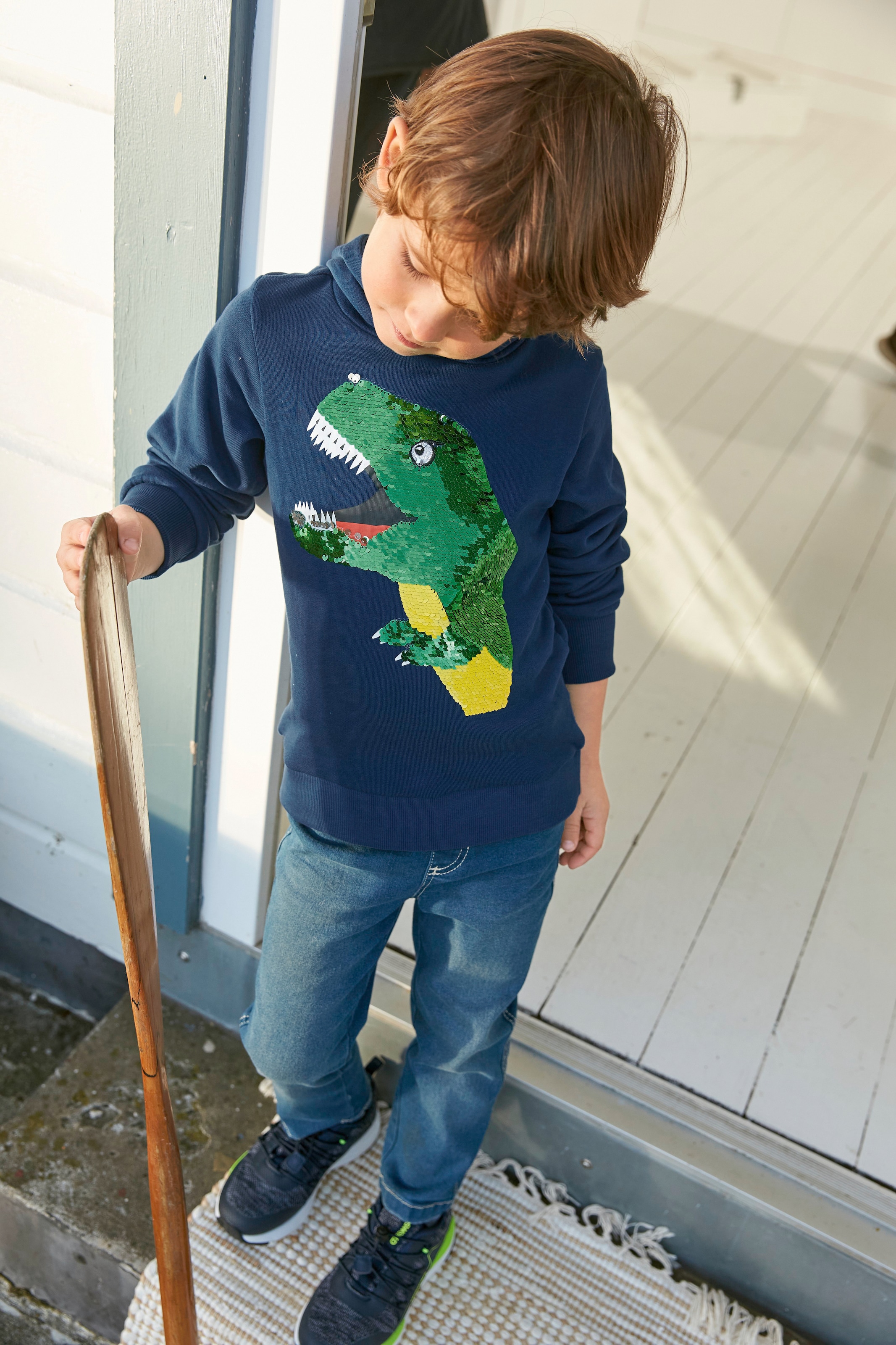 KIDSWORLD Kapuzensweatshirt »mit tollem Dino aus Wendepailletten« | BAUR