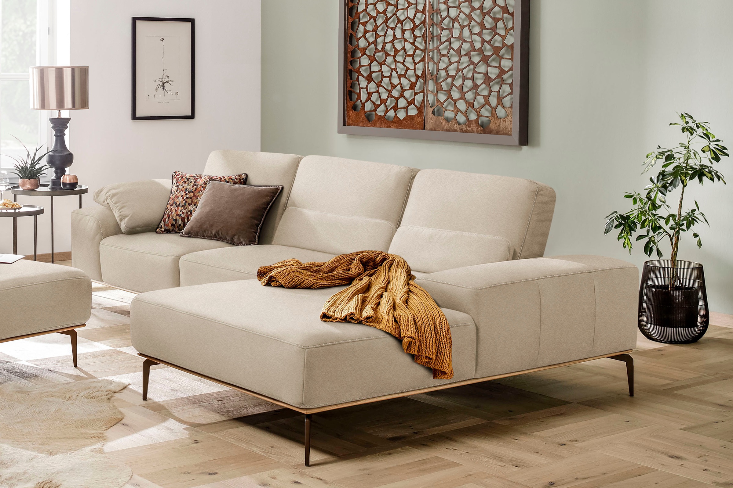 W.SCHILLIG Ecksofa "run, Designsofa mit tollem Sitzkomfort, bequem, L-Form" mit Holzsockel, Füße in Bronze pulverbeschichtet, Breite 319 cm