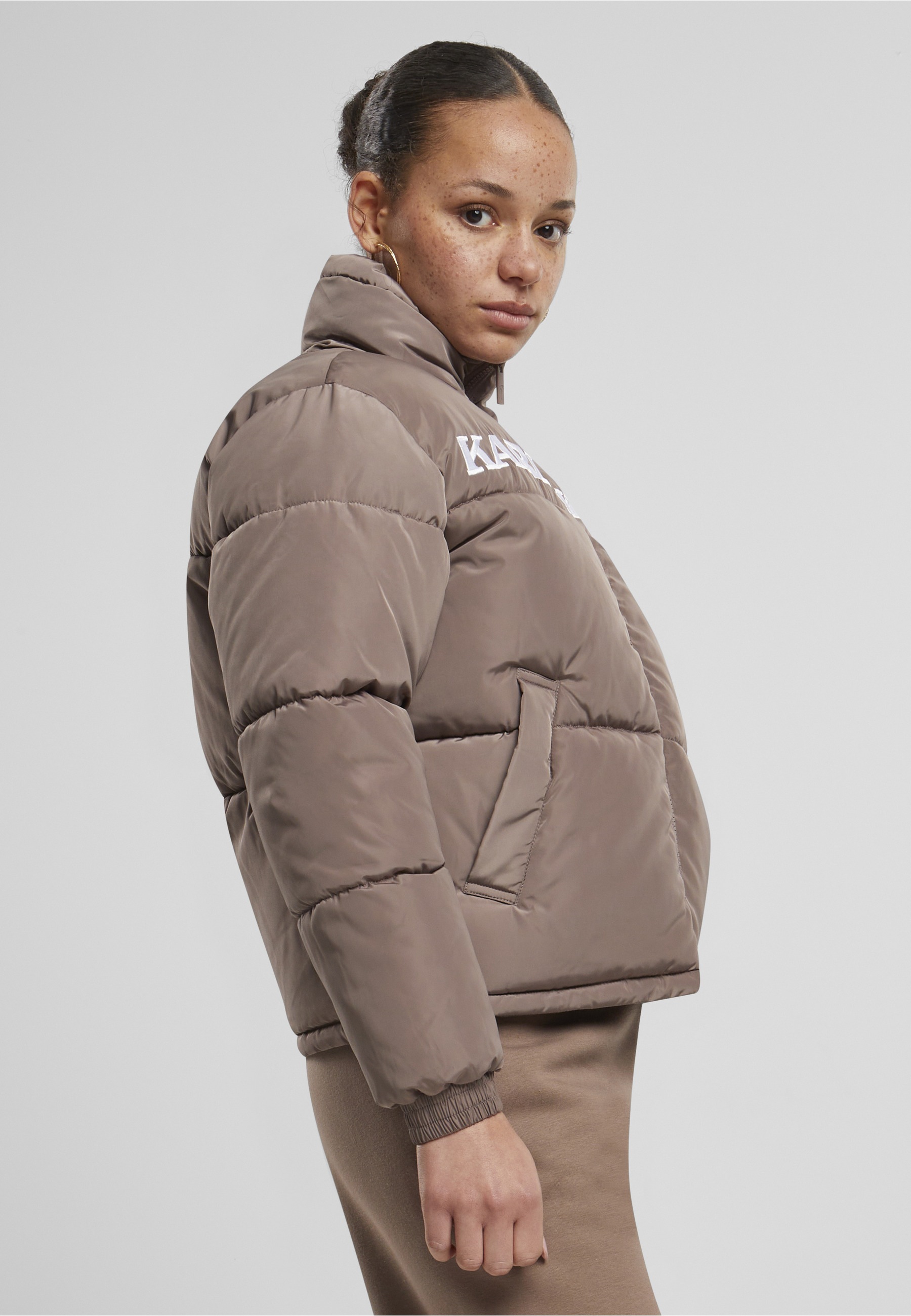Karl Kani Winterjacke »Karl Kani Karl Kani Retro Essential Puffer Jacket« 1 Stk. tlg. ohne Kapuze