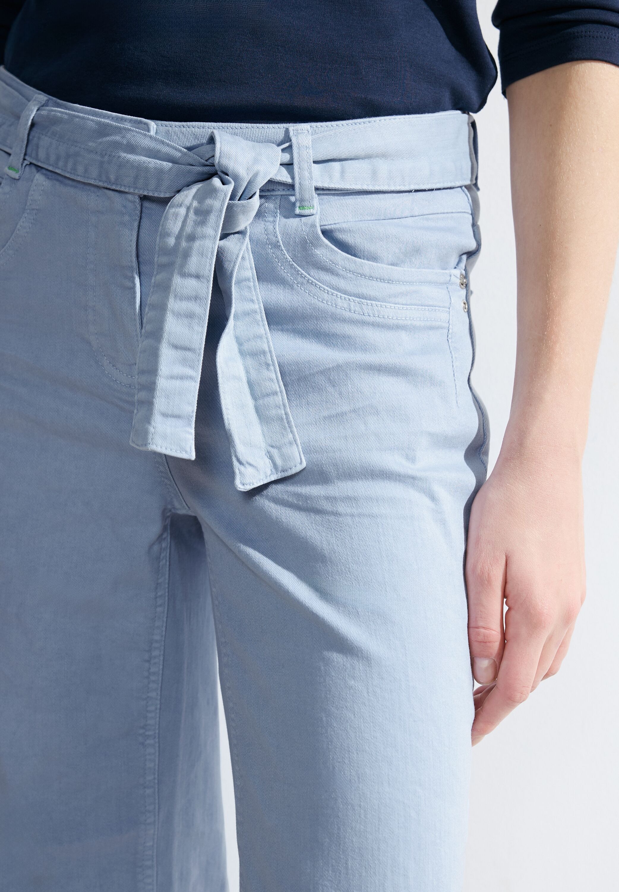 Cecil Comfort-fit-Jeans, mit Kontrastnähten