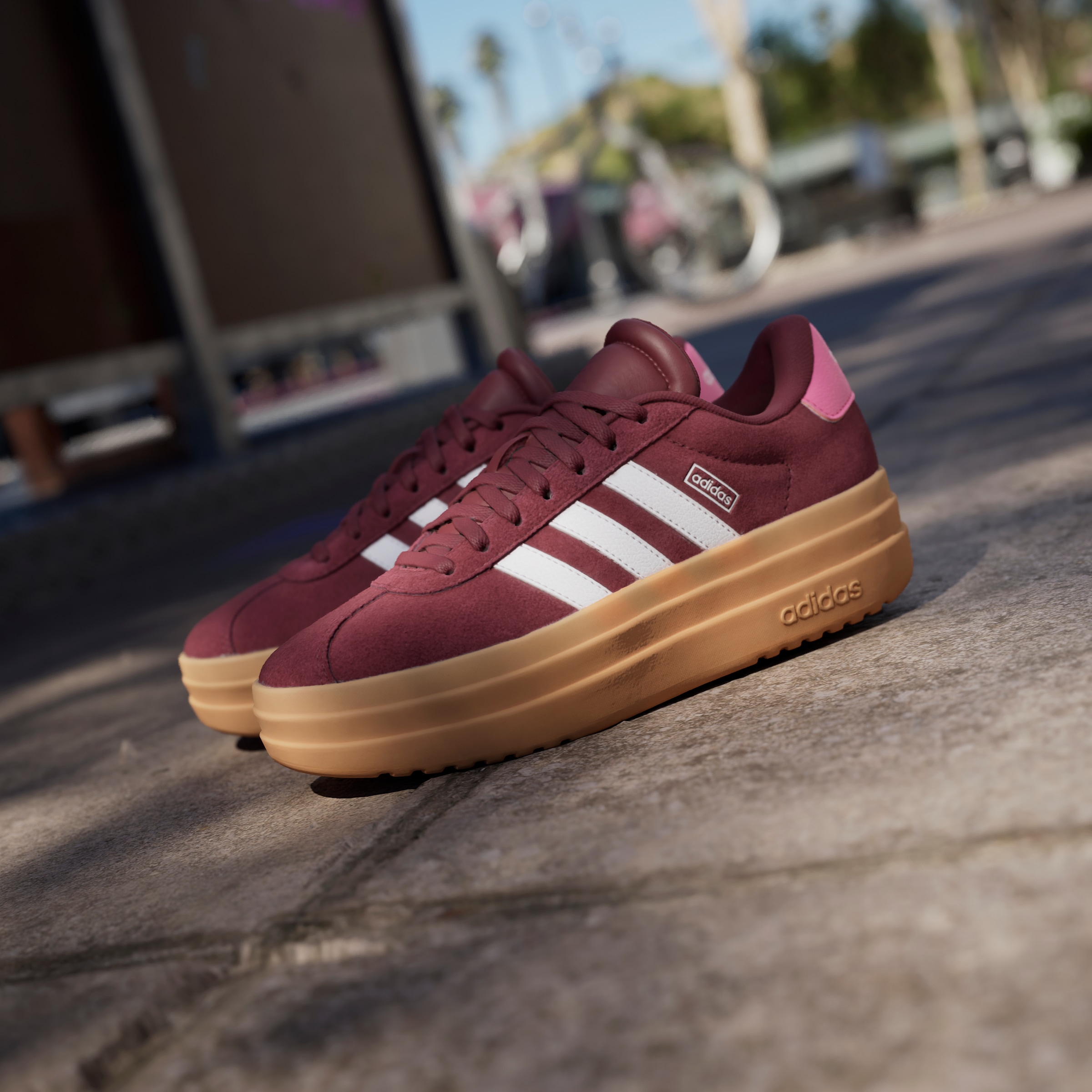 adidas Sportswear Sneaker »VL COURT BOLD LIFESTYLE KIDS«, Design auf den Spuren des adidas Gazelle Bold