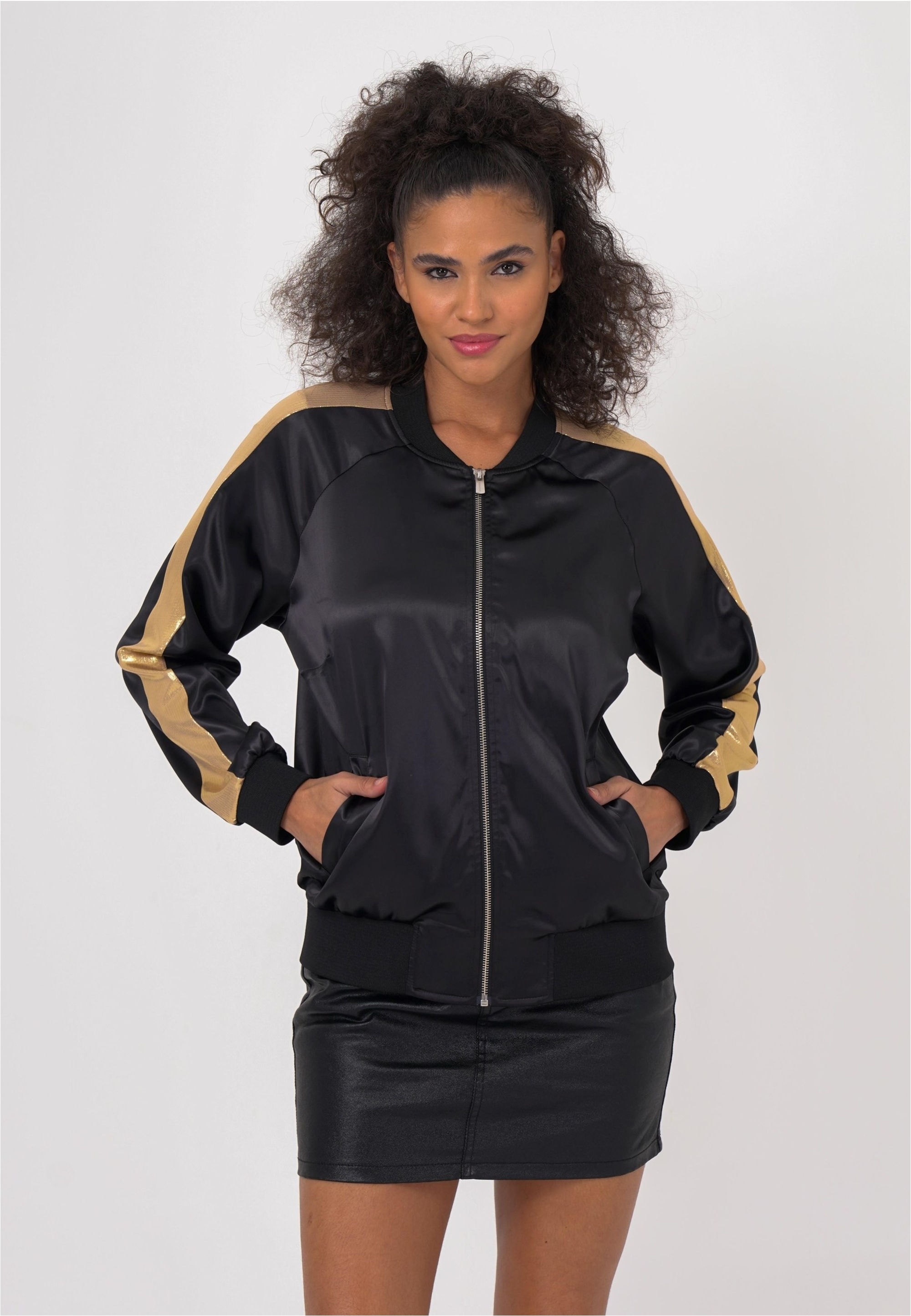 freshlions Bomberjacke "Aurelia" 1 Stk. tlg. im sportlichen Design günstig online kaufen