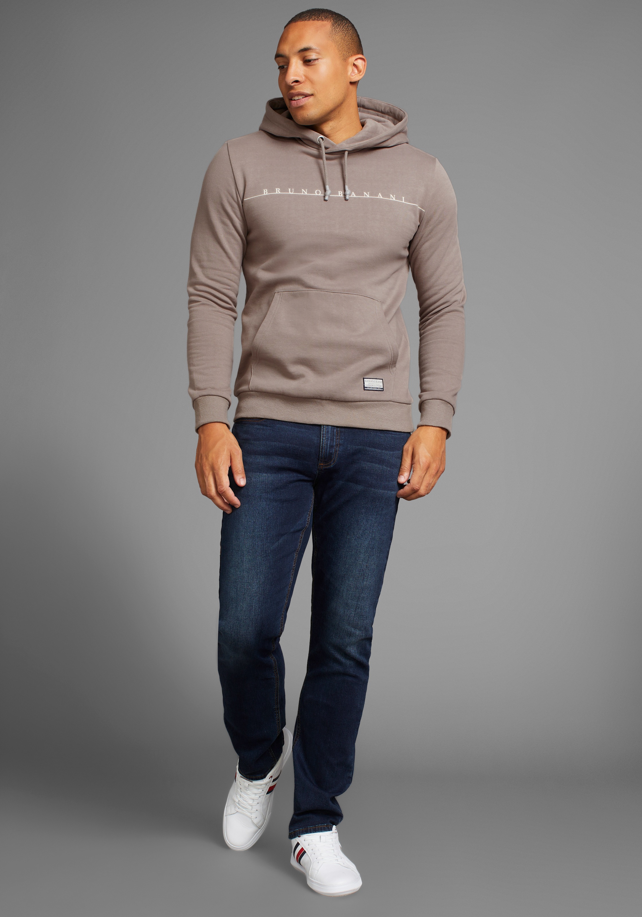 Bruno Banani Kapuzensweatshirt, mit modernem Logodruck