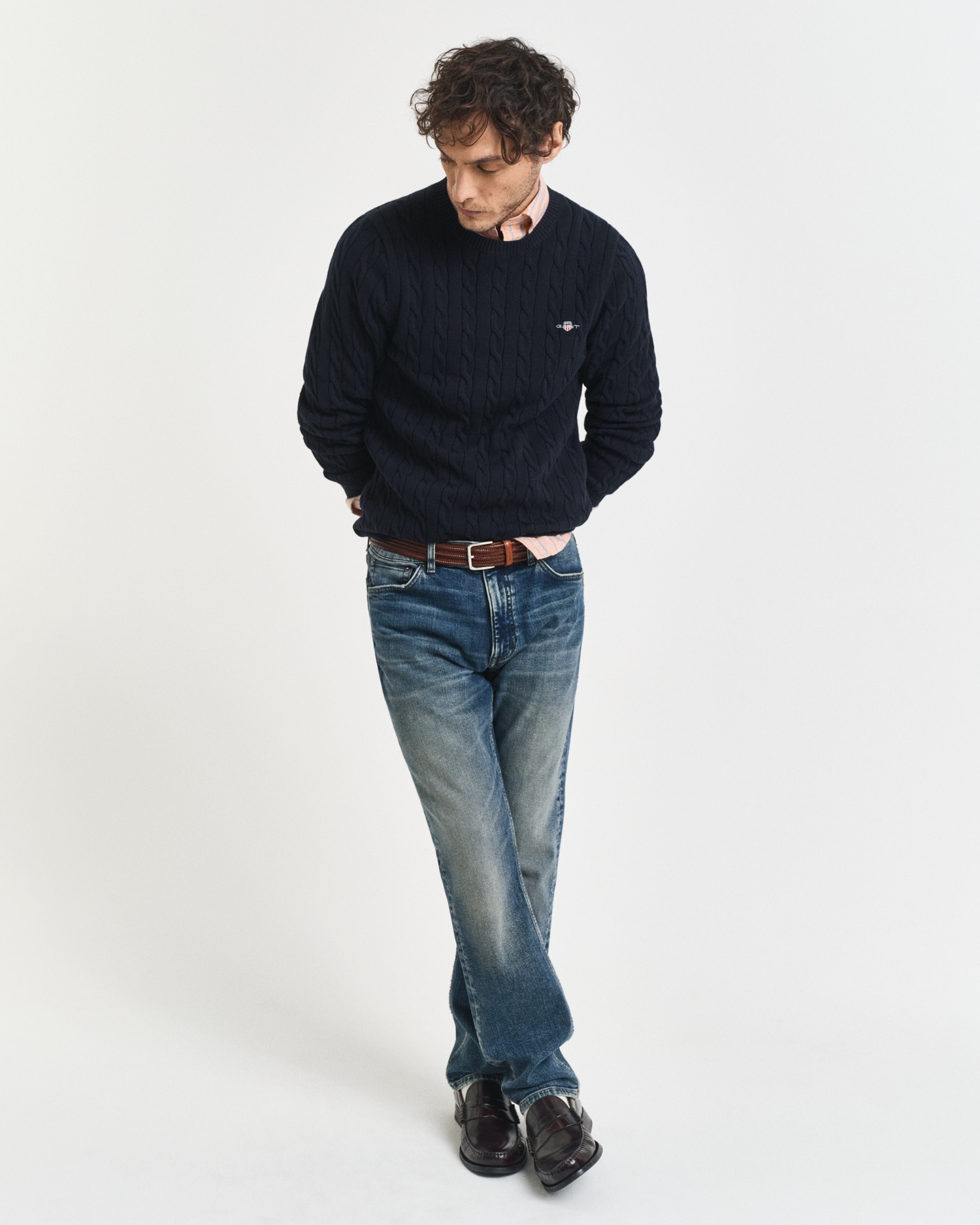 Gant Strickpullover »COTTON CABLE C-NECK«, mit Wappen-Logostickerei auf der Brust