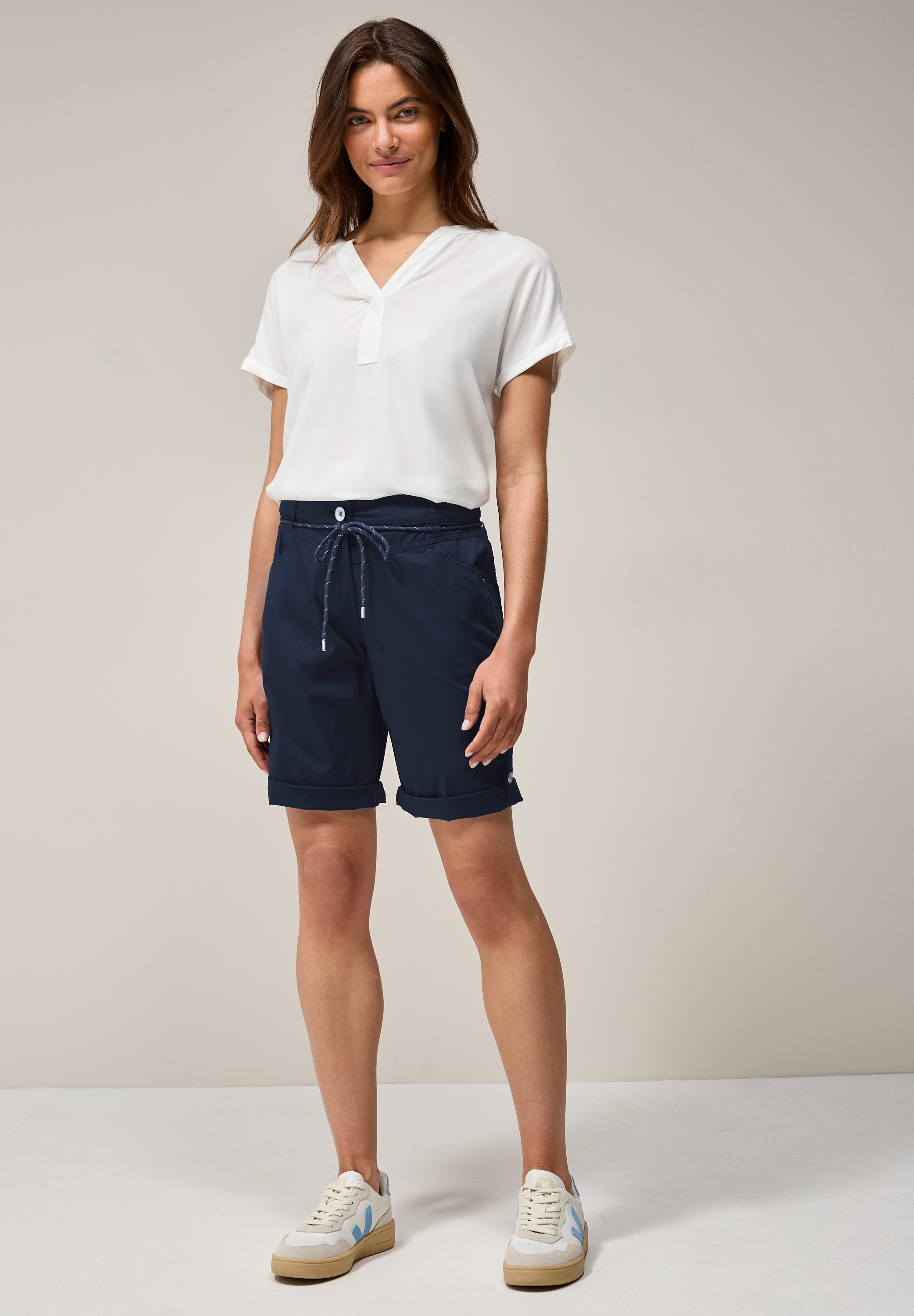 Cecil Shorts, Middle Waist