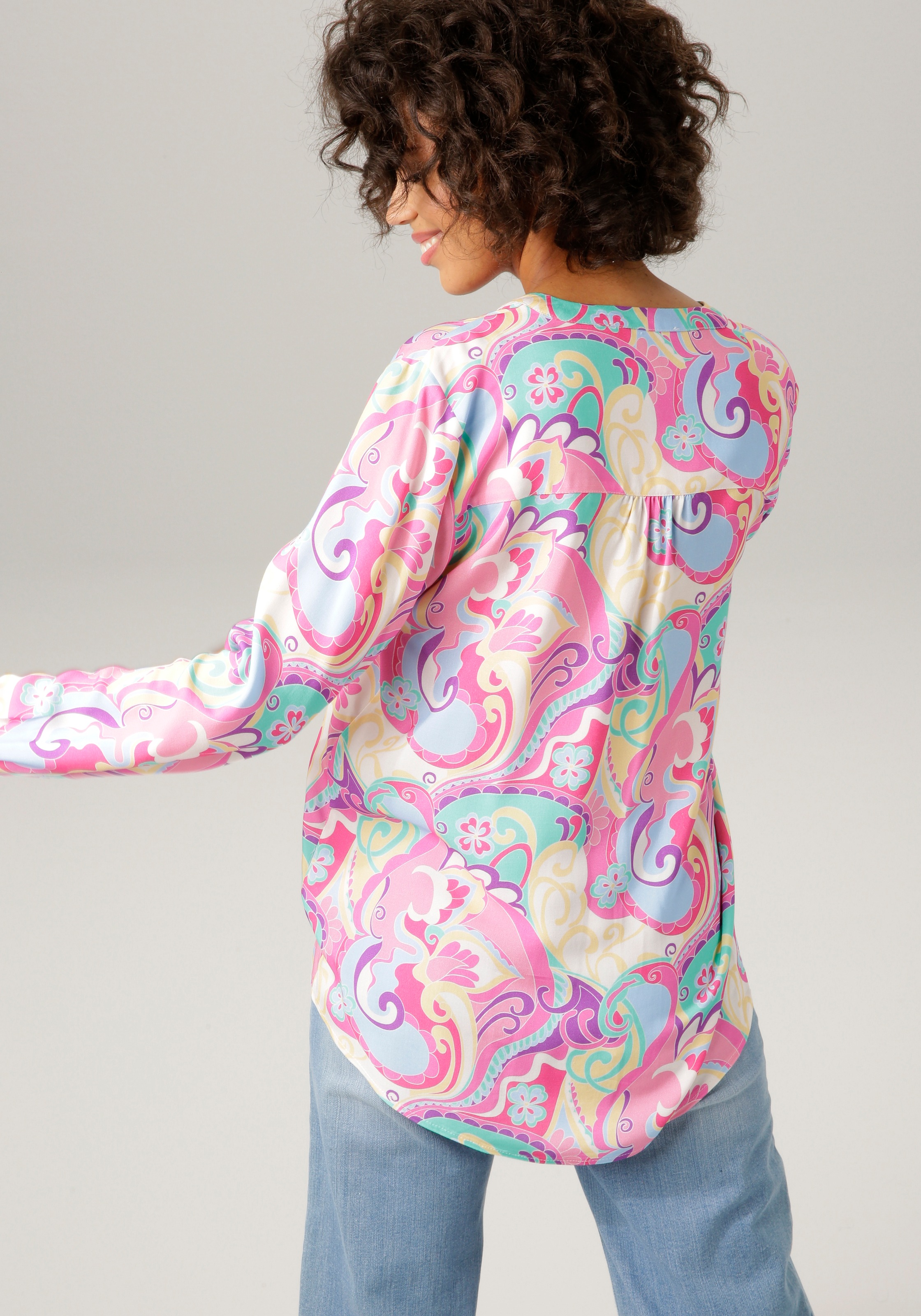 Aniston CASUAL Schlupfbluse mit pastellfarbigem, grafischen Druck günstig online kaufen