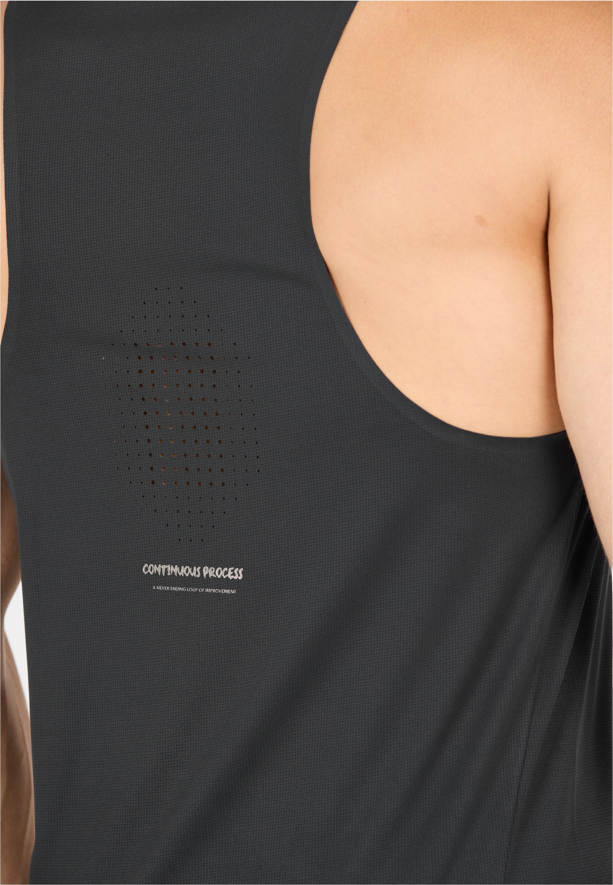Virtus Funktionsshirt »Ayaan«, aus atmungsaktivem Material