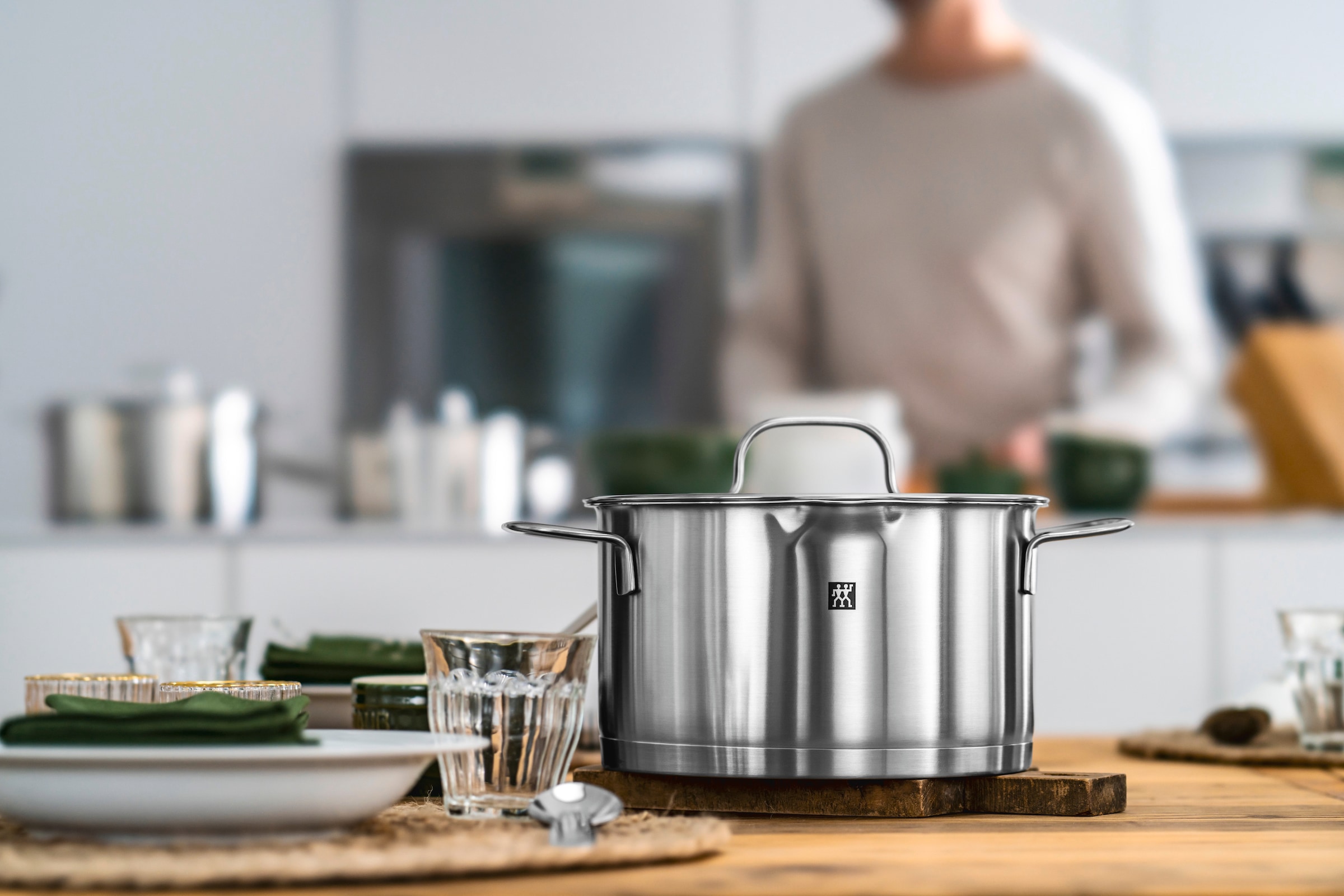 Zwilling Topf-Set »TrueFlow«, Edelstahl, (Set, 5 tlg.), 18/10 Edelstahl, integrierte Siebfunktion, Induktion, 5-tlg.